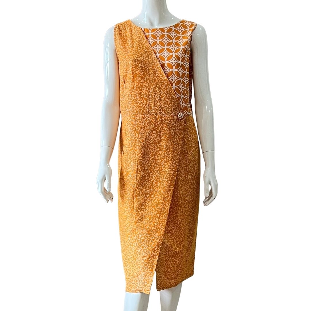 Sleeveless Panel Dress - L