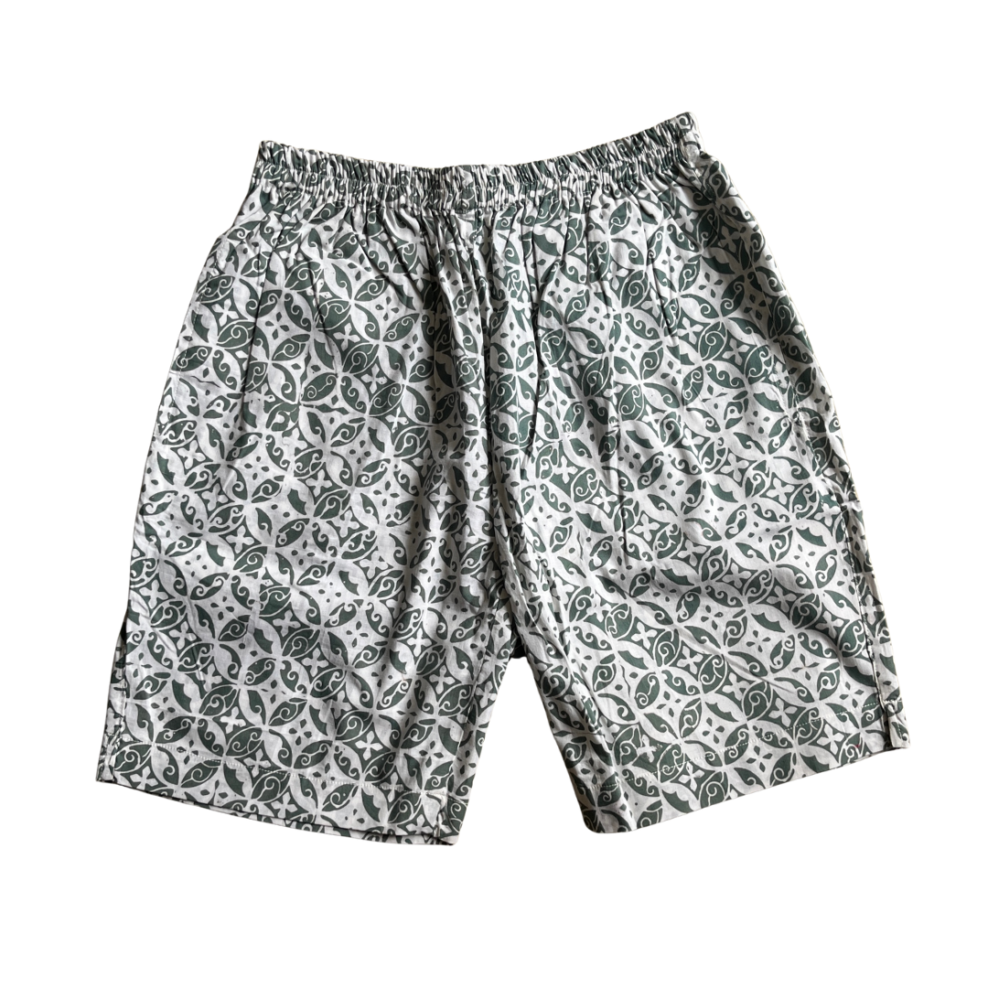 Batik Men's Shorts - M