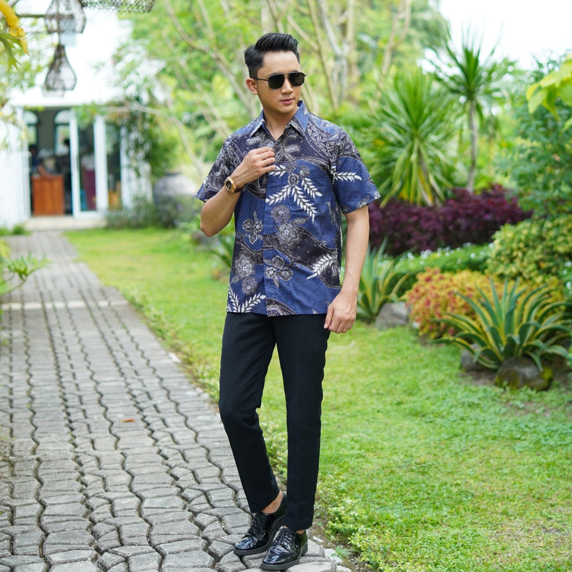 Regular Batik Men's Short Sleeve Shirt