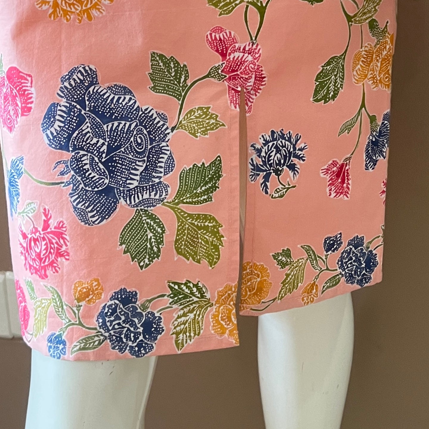 3 Button Slim Fit Dress - S