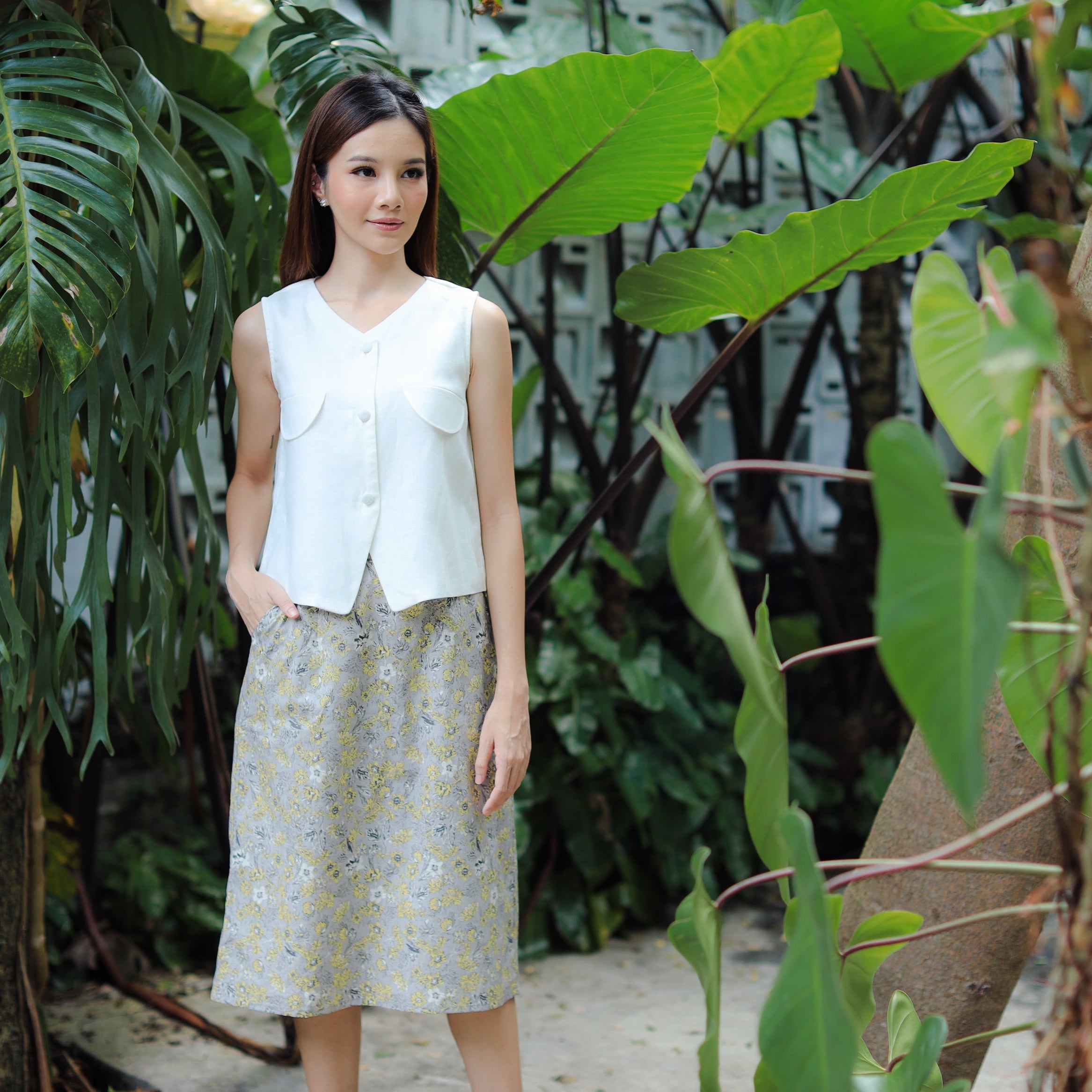 Linen Vest - White