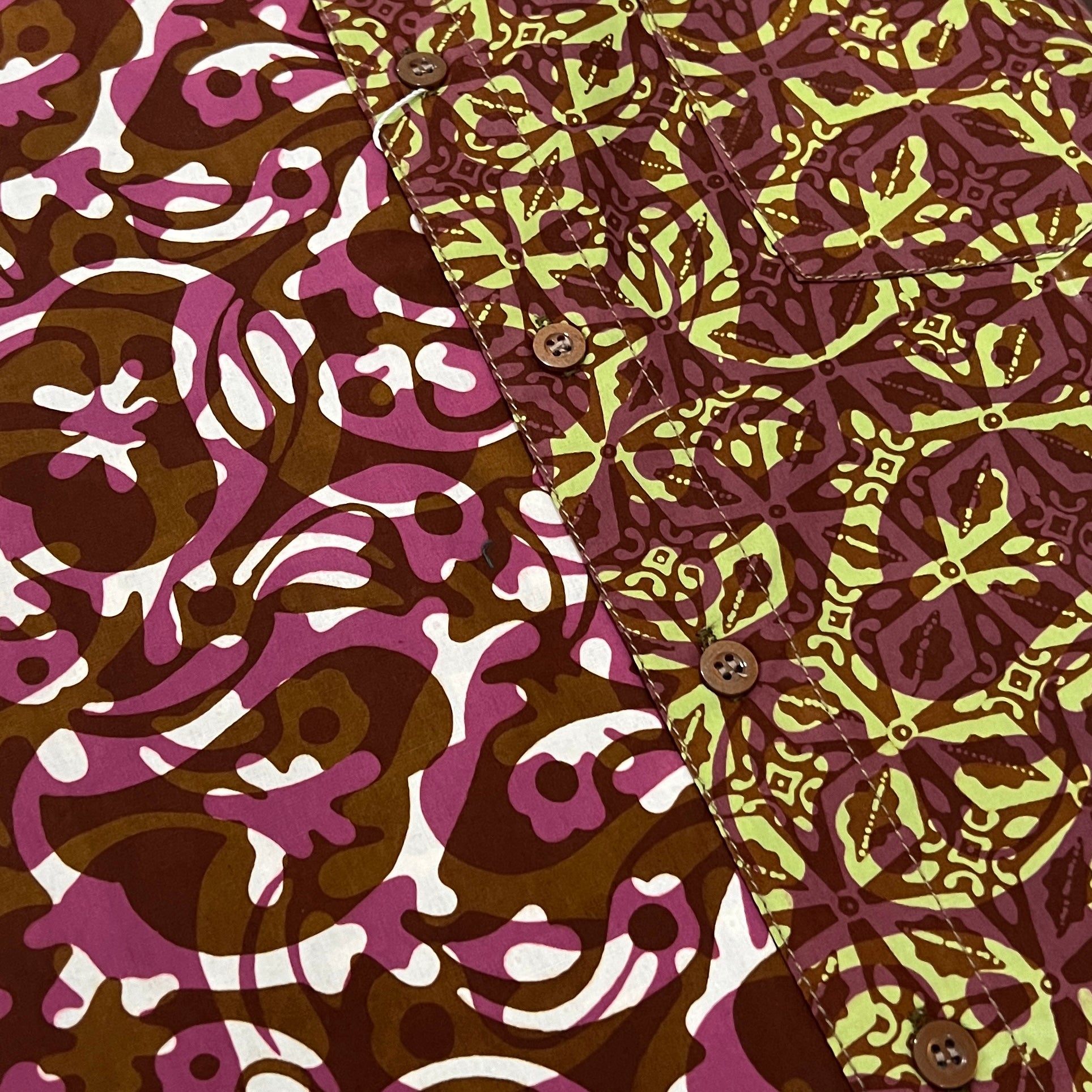 Batik Men's Short Sleeve Shirt