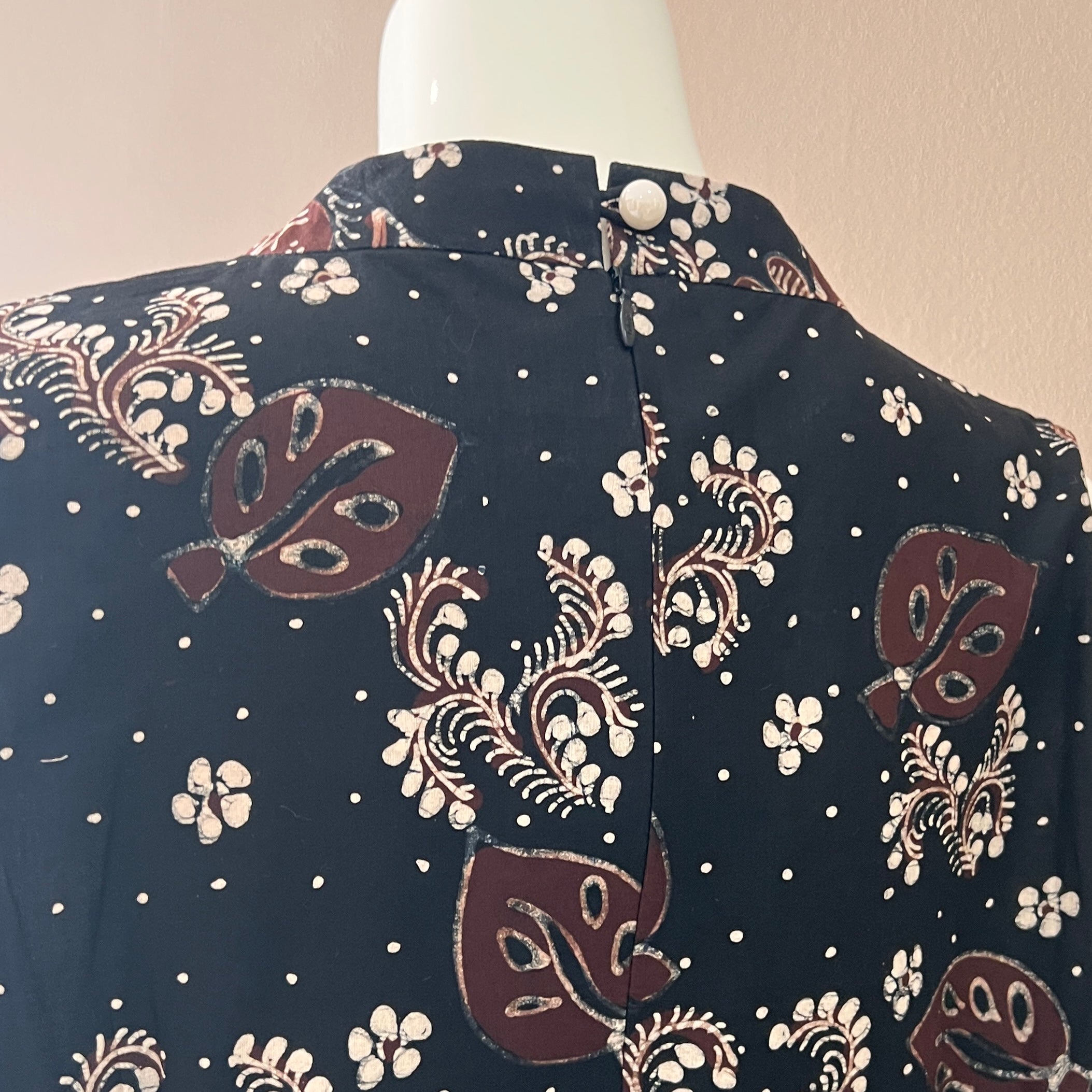 Batik Tulis 2 Buttons Cheongsam Slim Fit Dress - XL