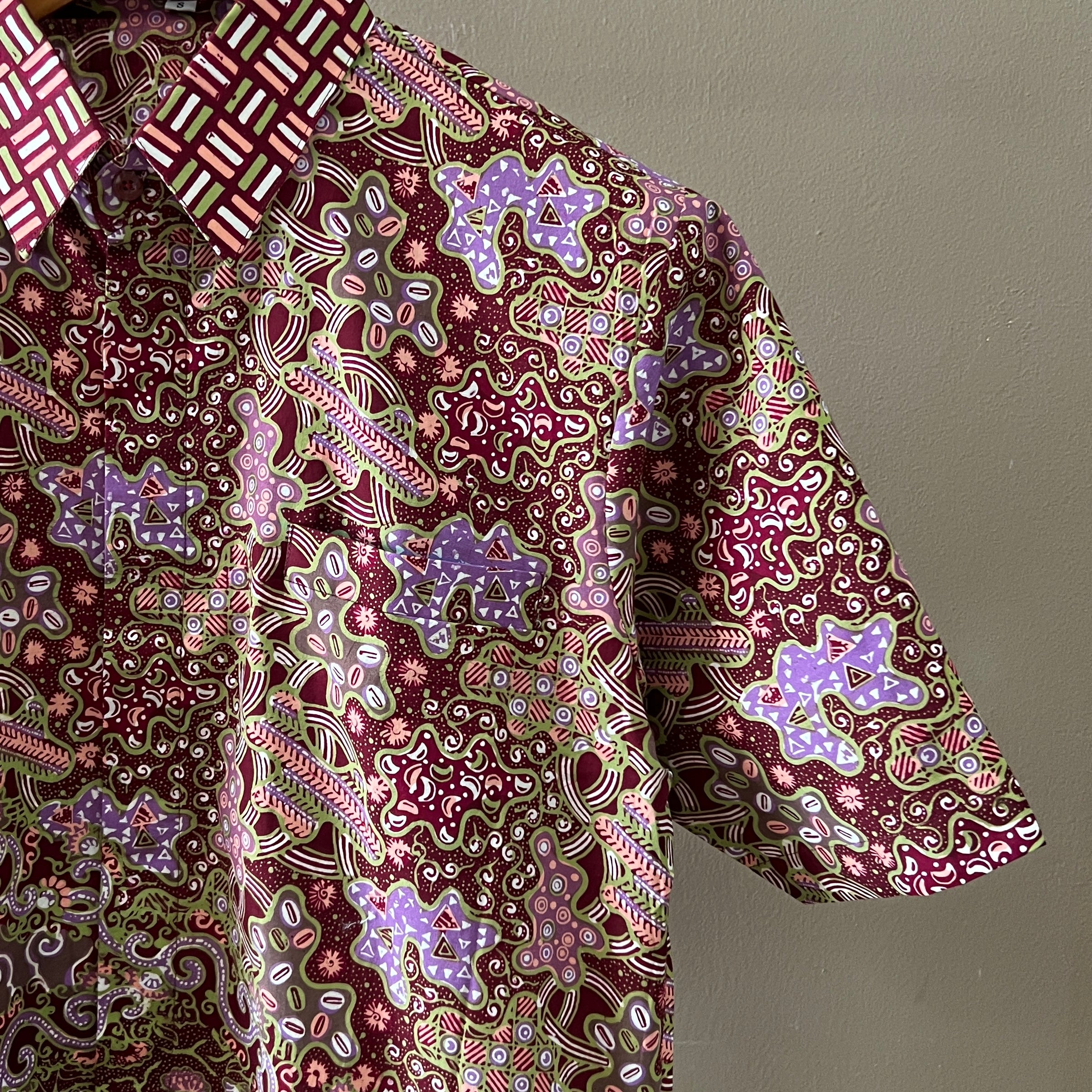 Regular Batik Men's Short Sleeve Shirt - S