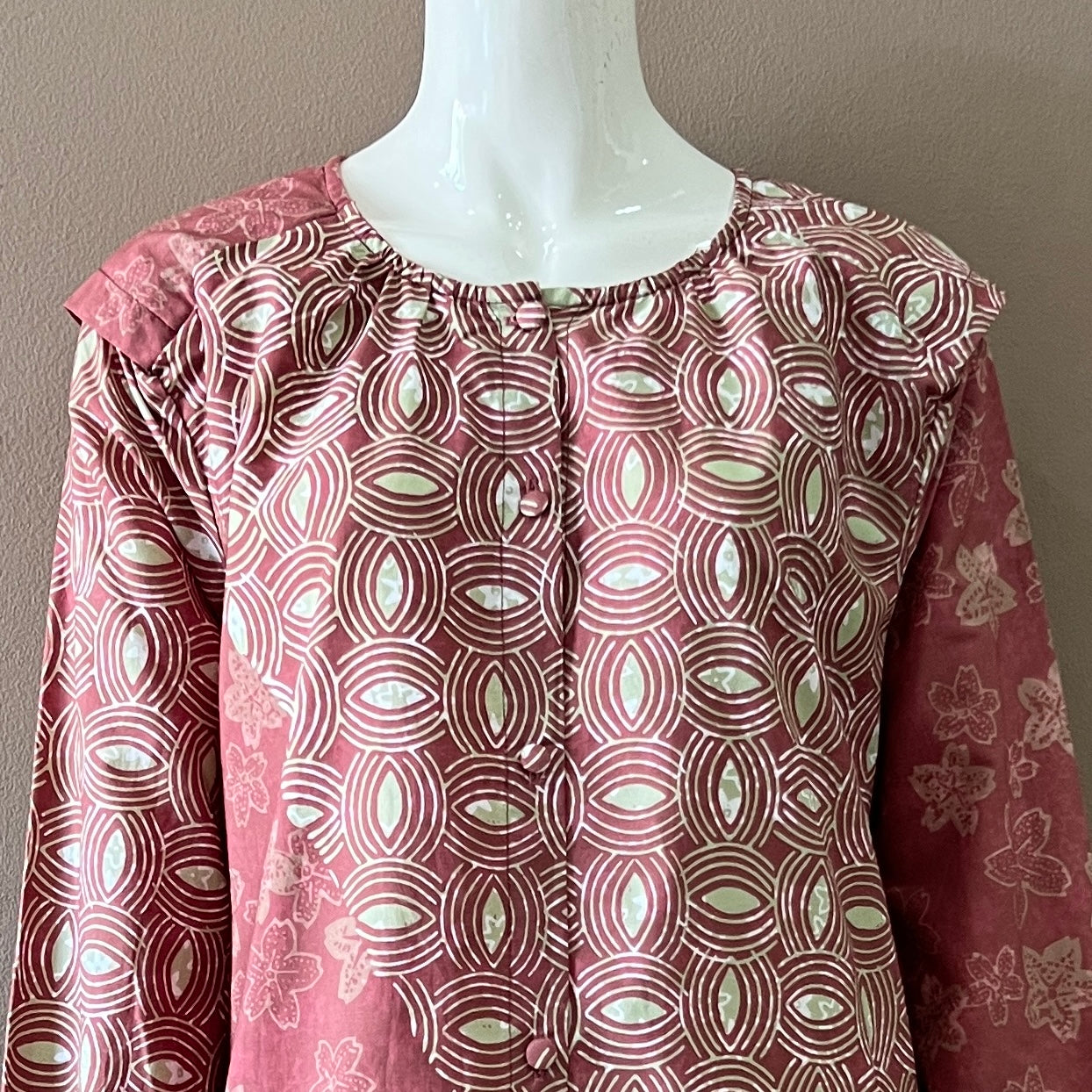 V Neck Short Sleeve Top - S