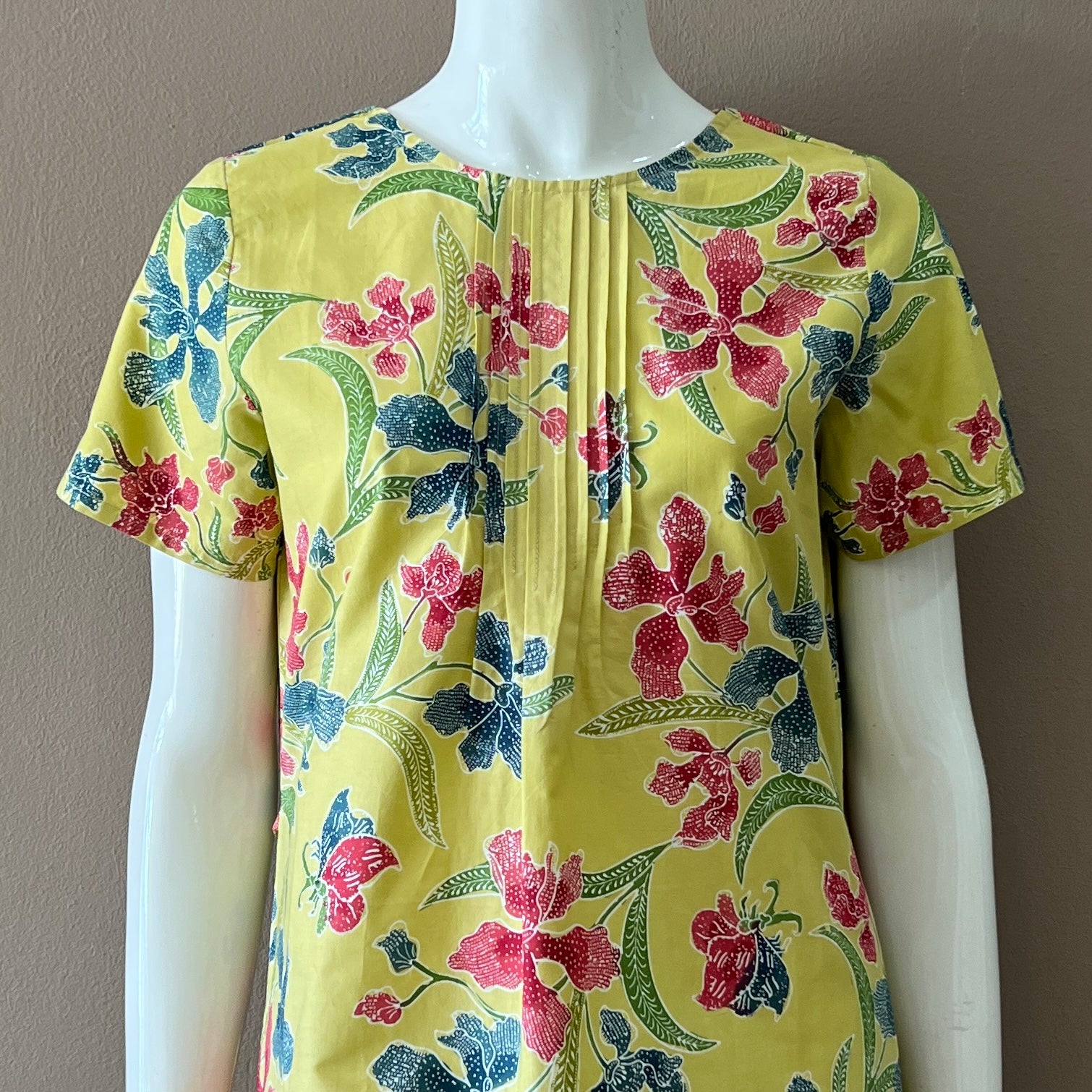 Front Pintuck Dress - S