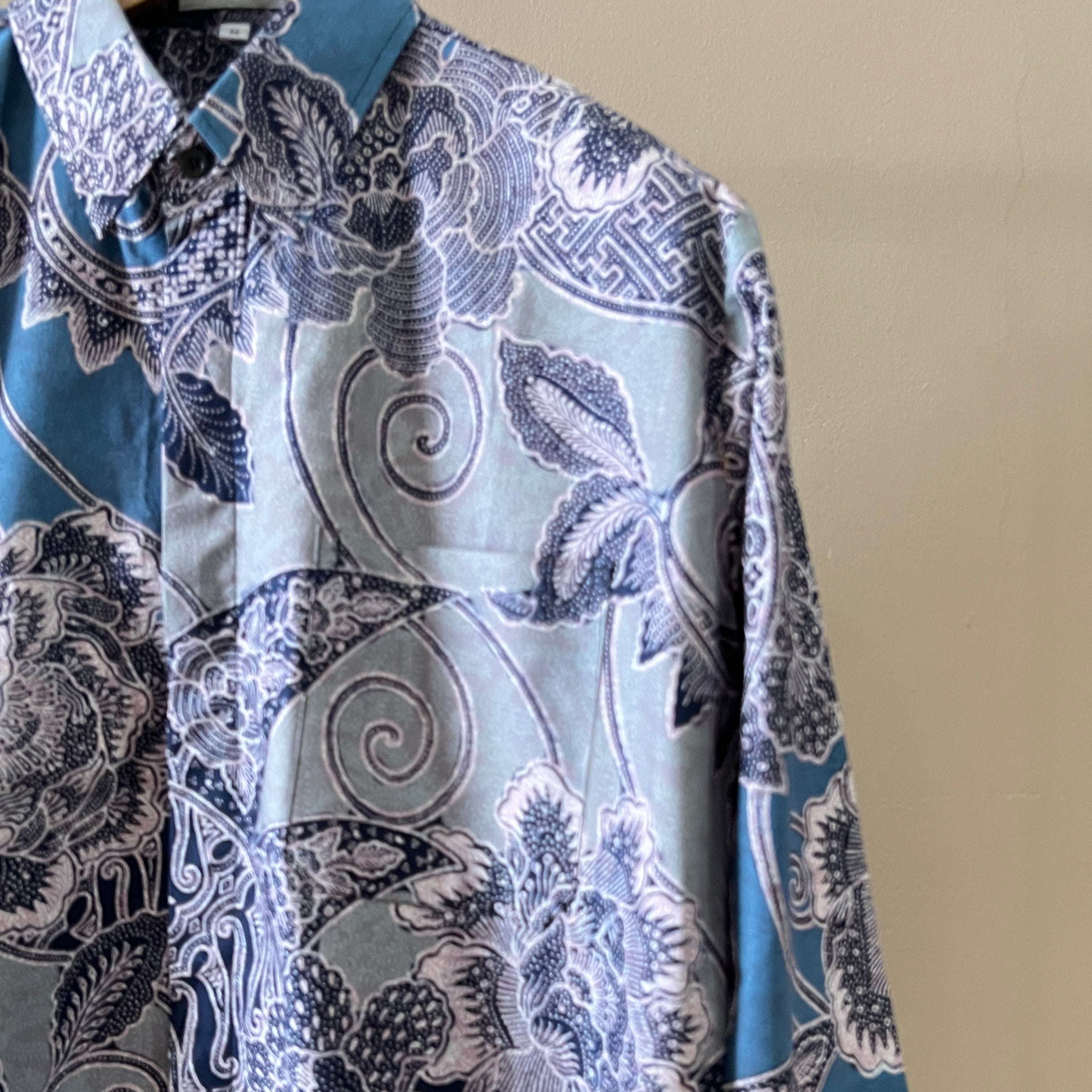 Regular Batik Men's Long Sleeve Shirt