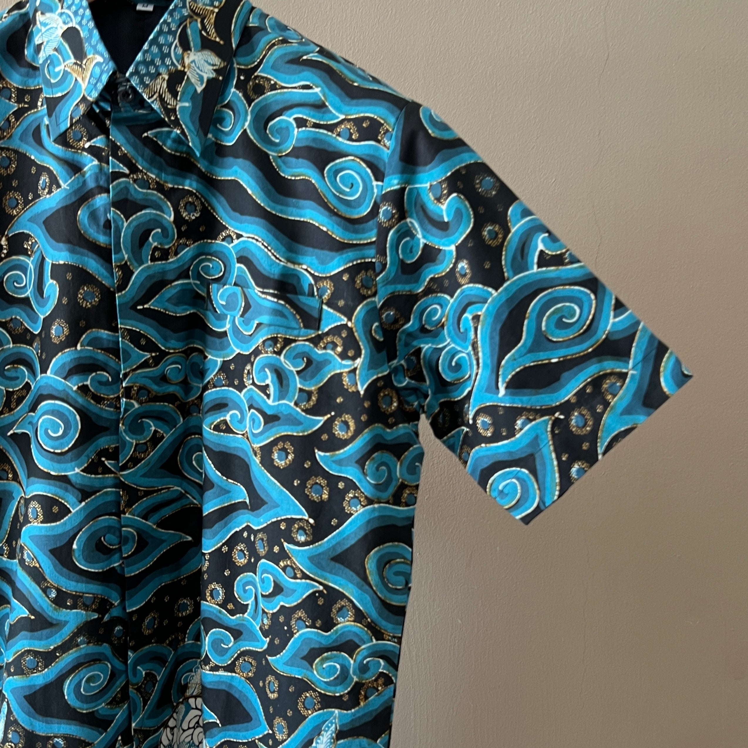 Premium Batik Tulis Supreme Men's Shirt - M
