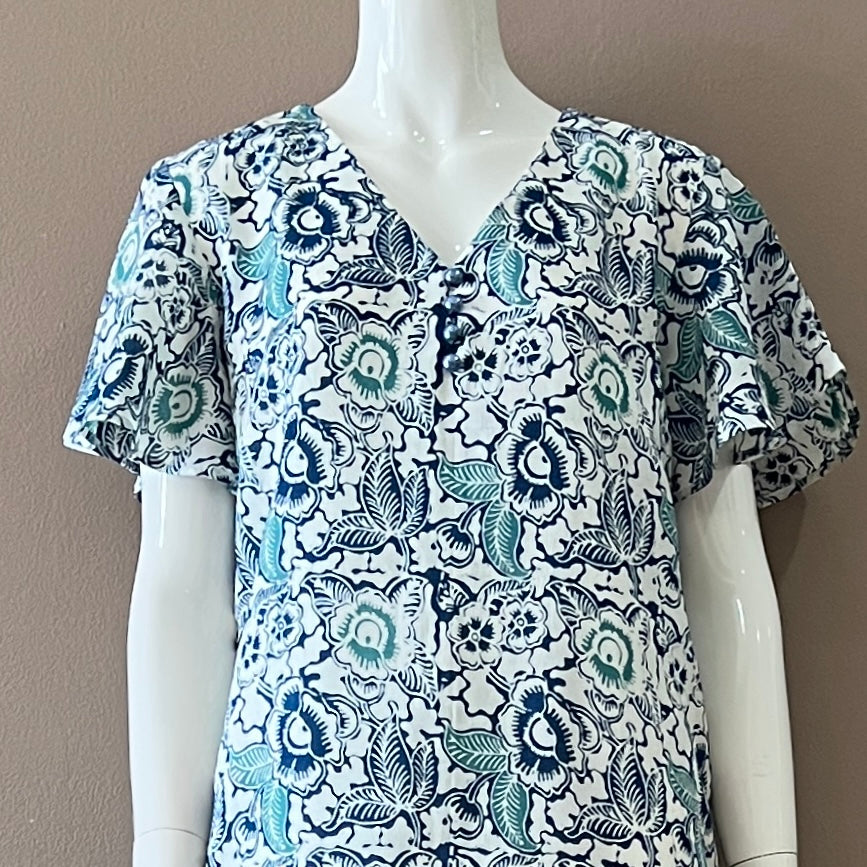 Flare Sleeve V Neck Dress - L