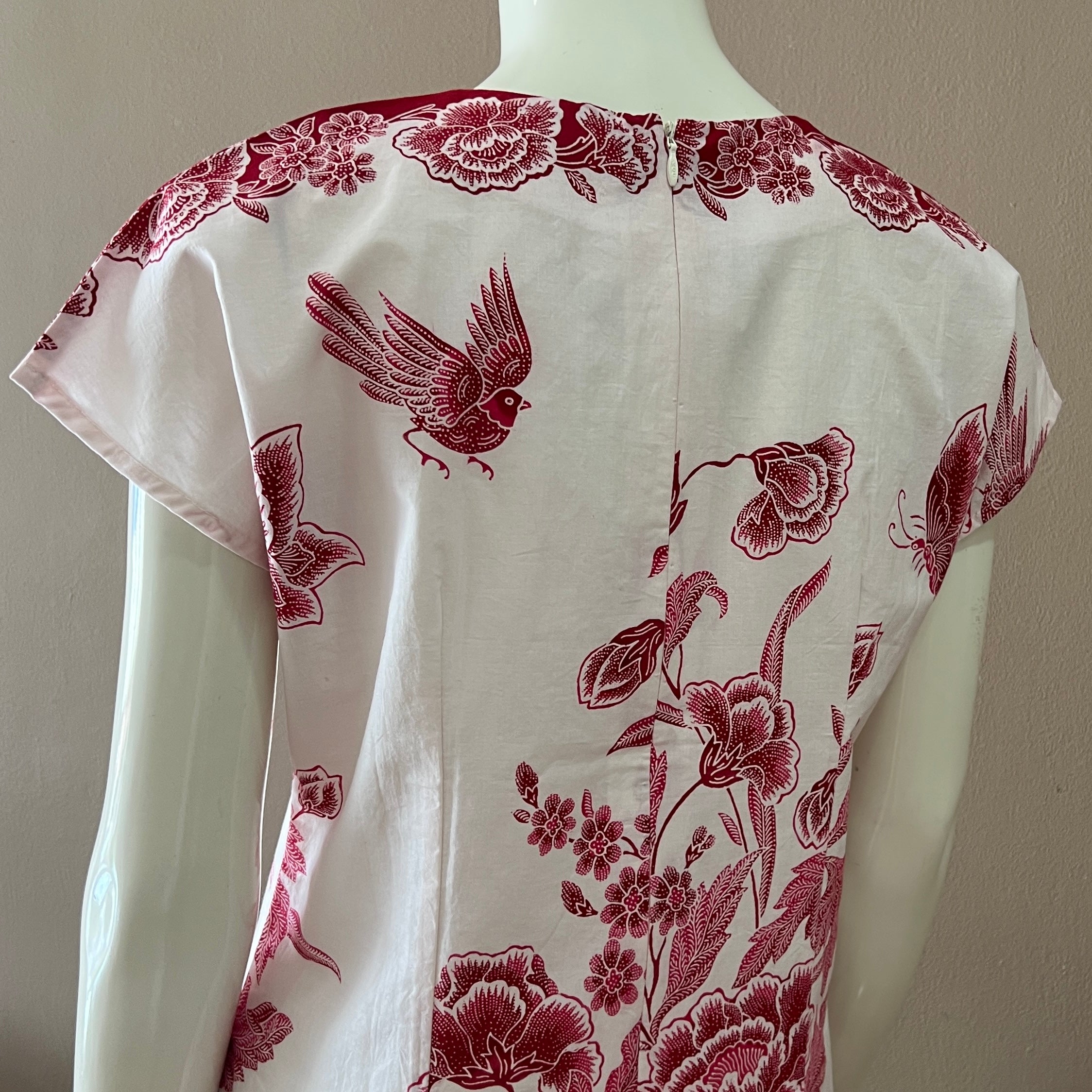 3 Button Slim Fit Dress - S