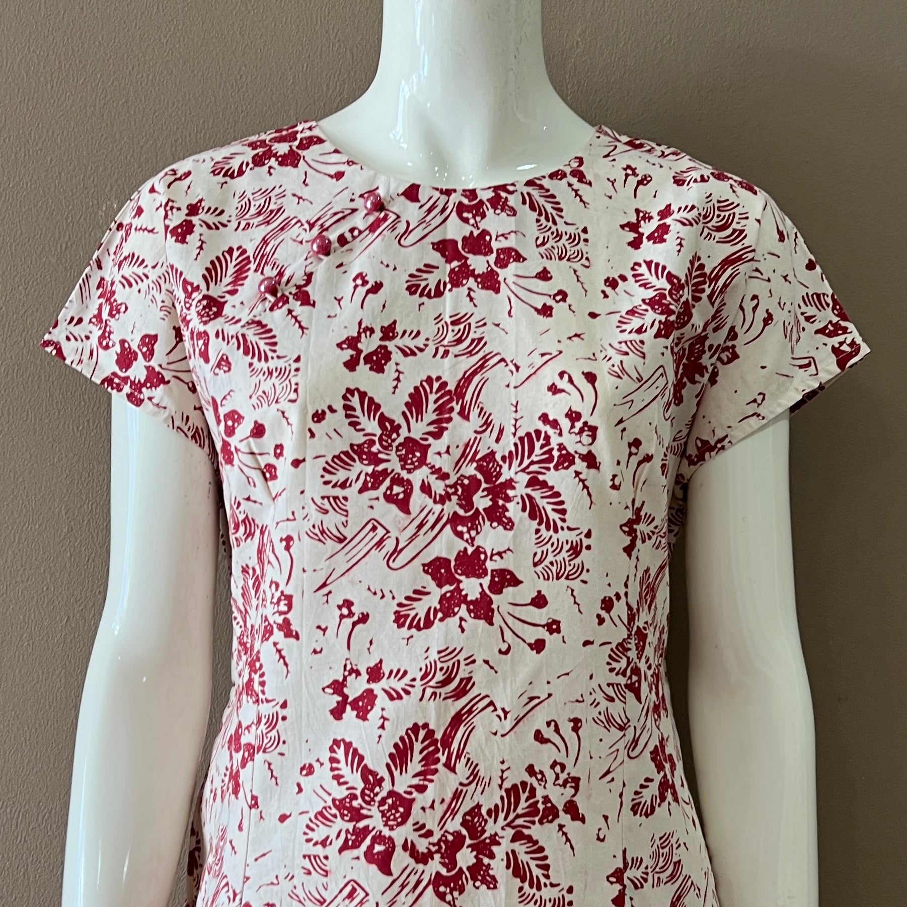 3 Button Slim Fit Dress - L