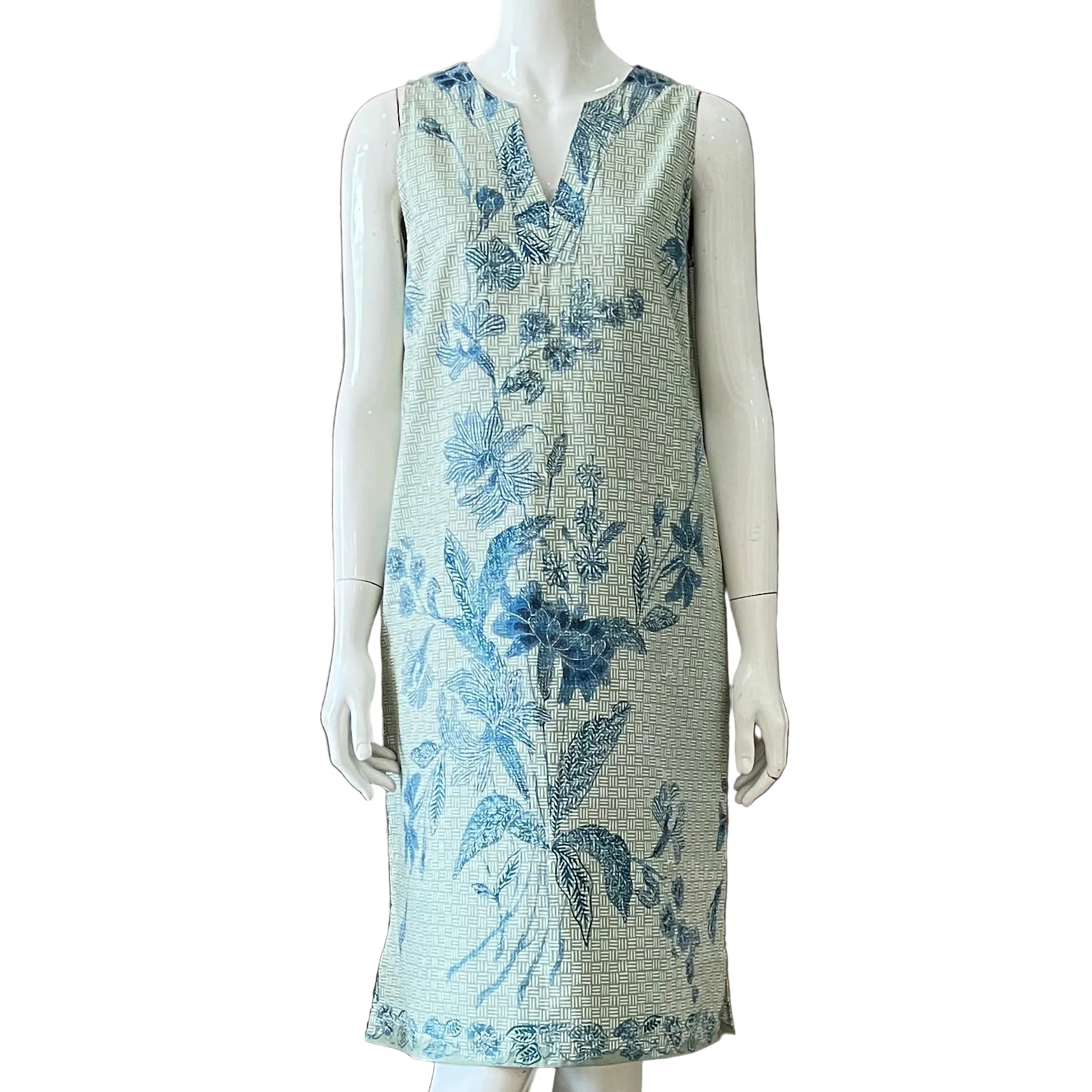 Classic Sleeveless Dress - S