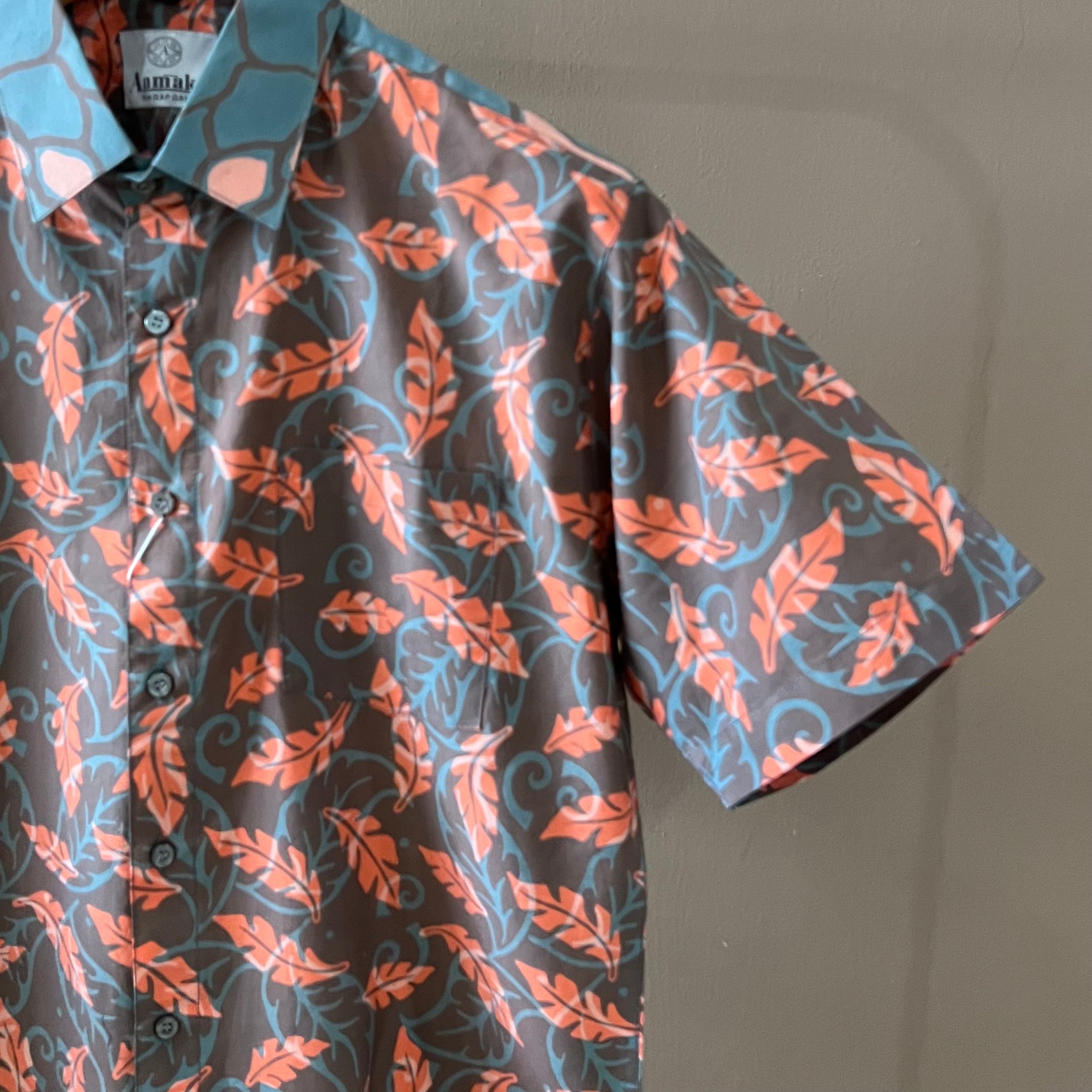 Batik Men's Short Sleeve Shirt