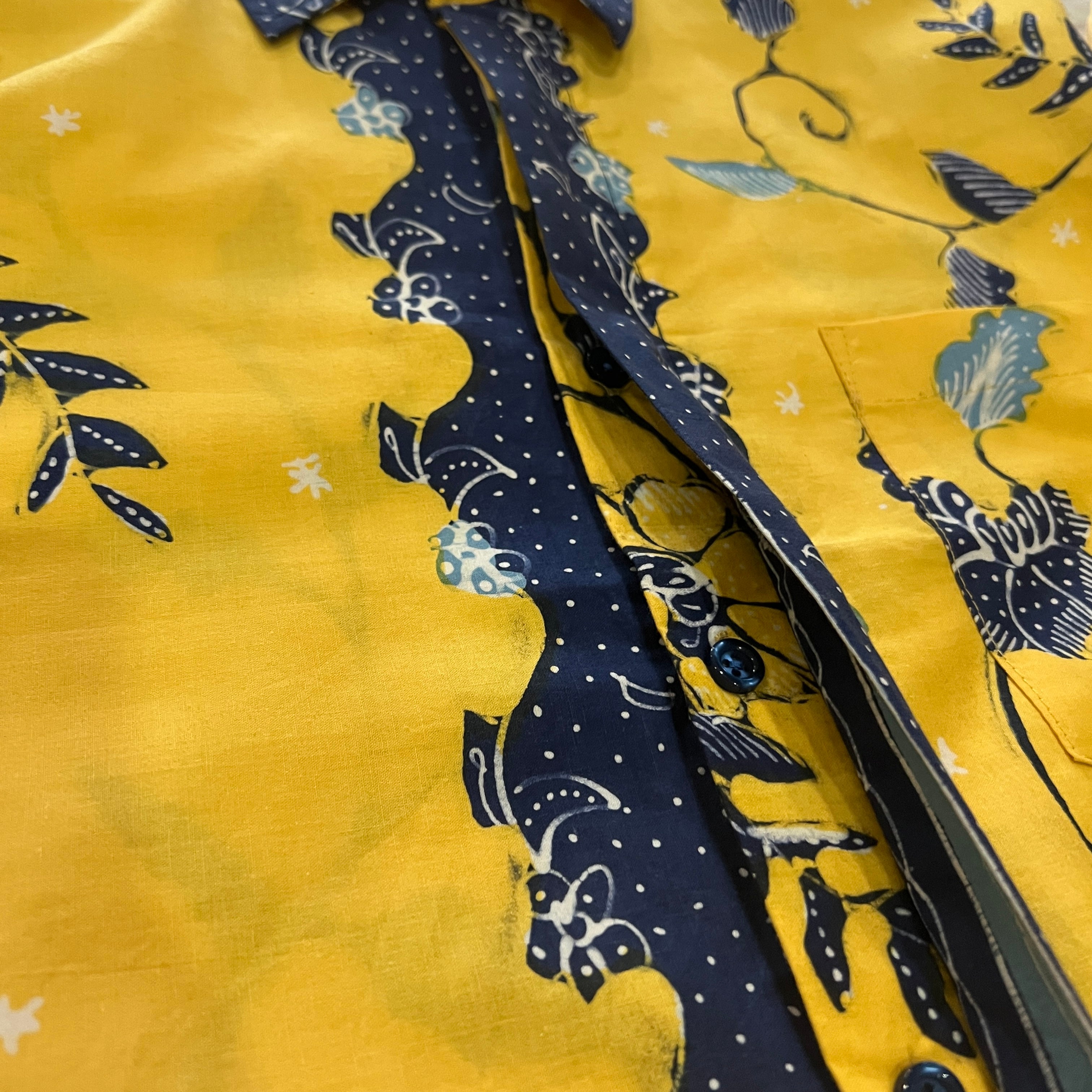 Premium Batik Tulis Select Men's Shirt - M