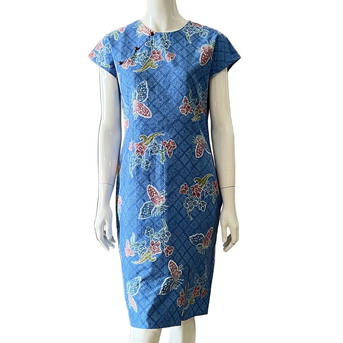 3 Button Slim Fit Dress - XS