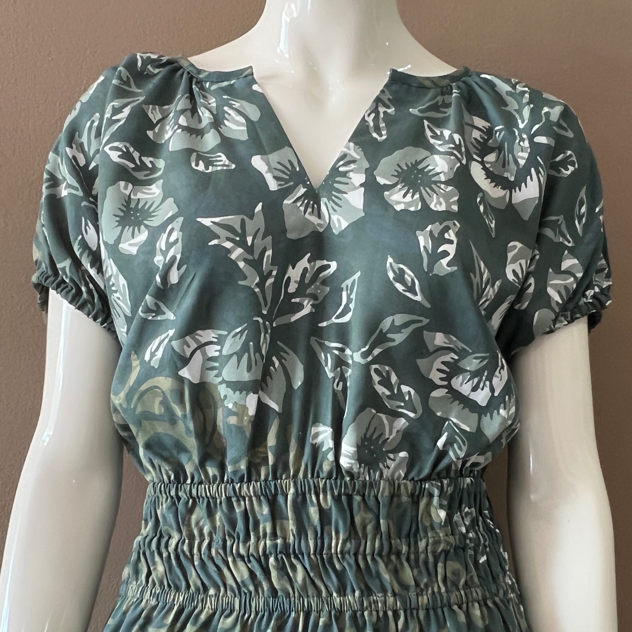 Gathered Waist Midi Dress - XL