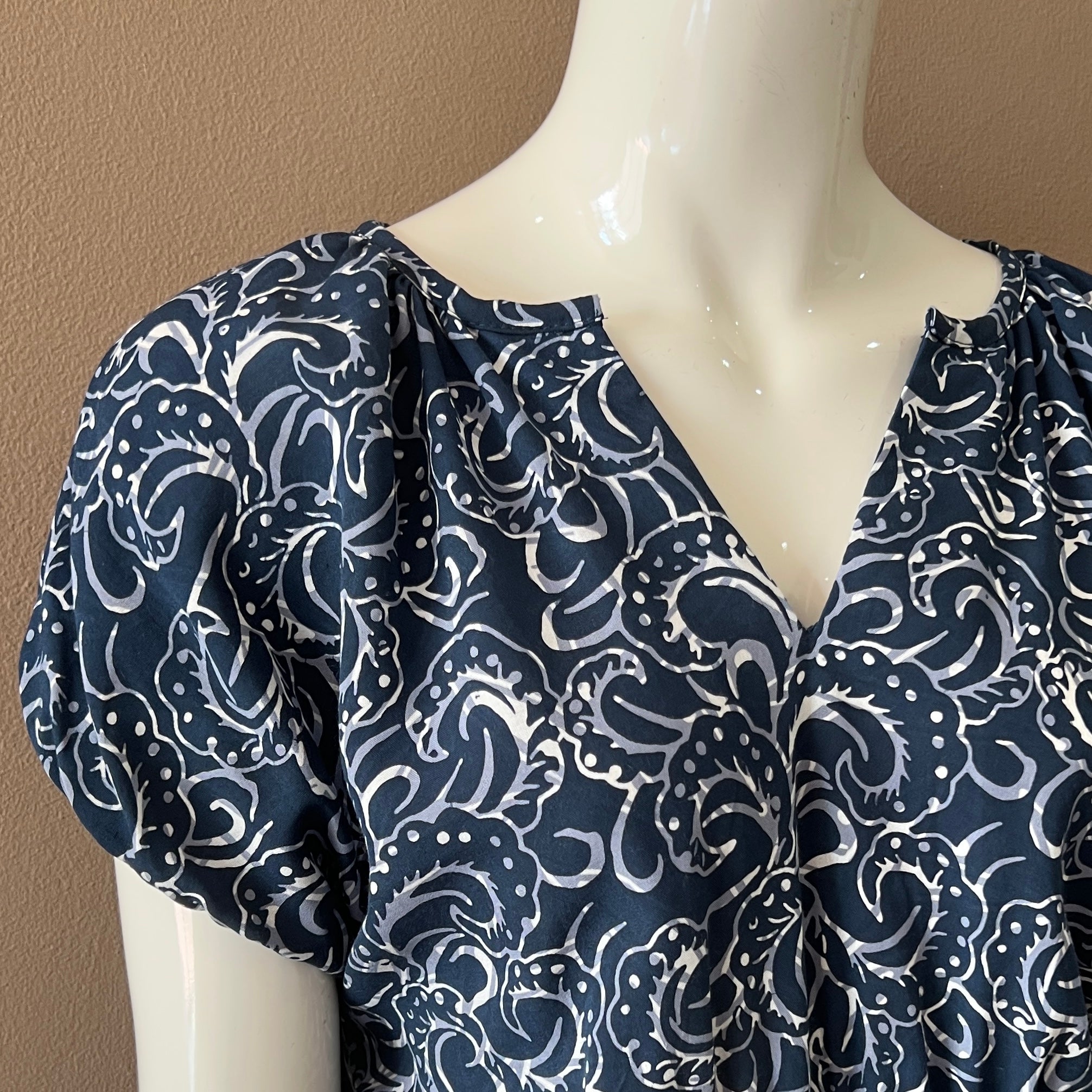Gathered Waist Midi Dress - L