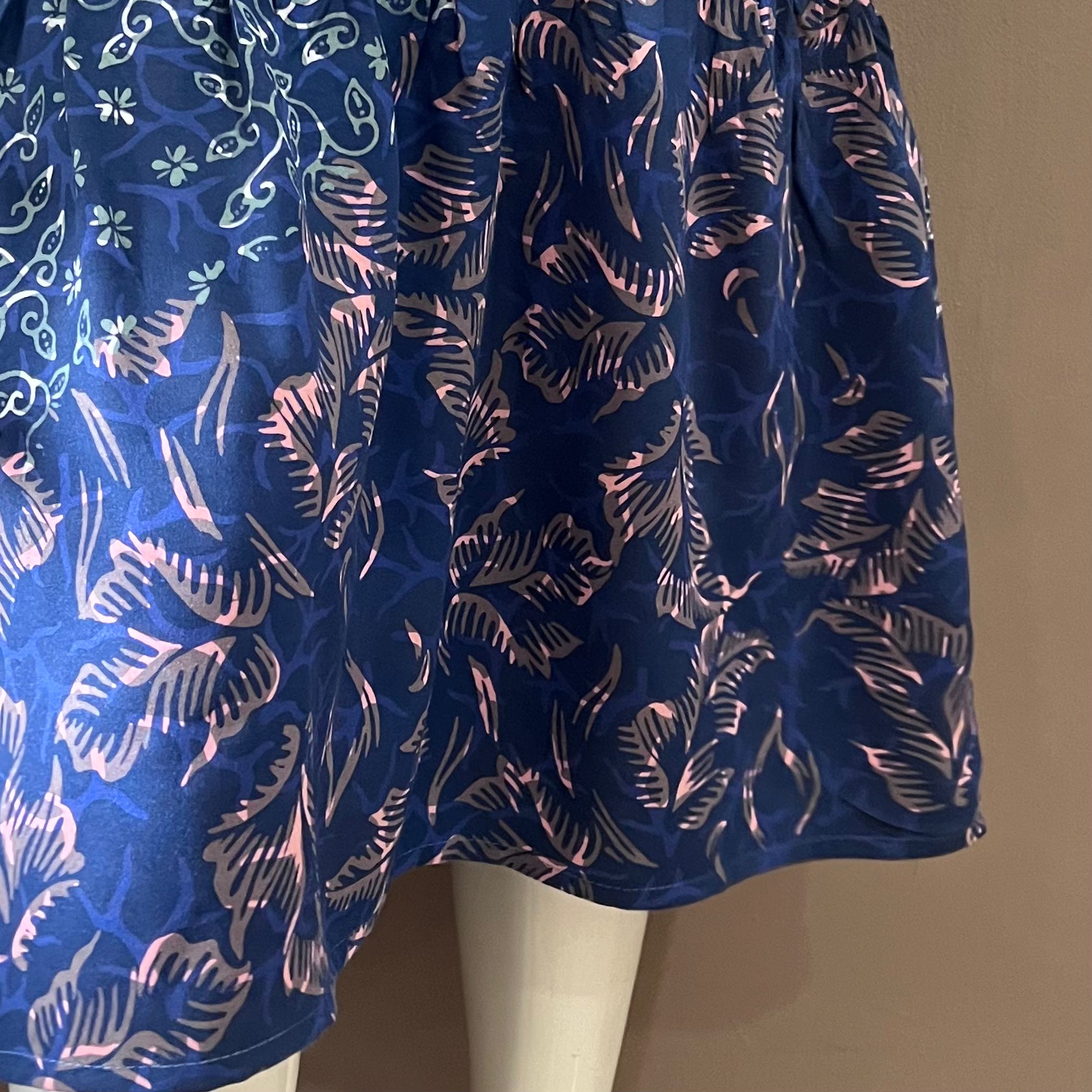 Spring Shift Midi Dress - L