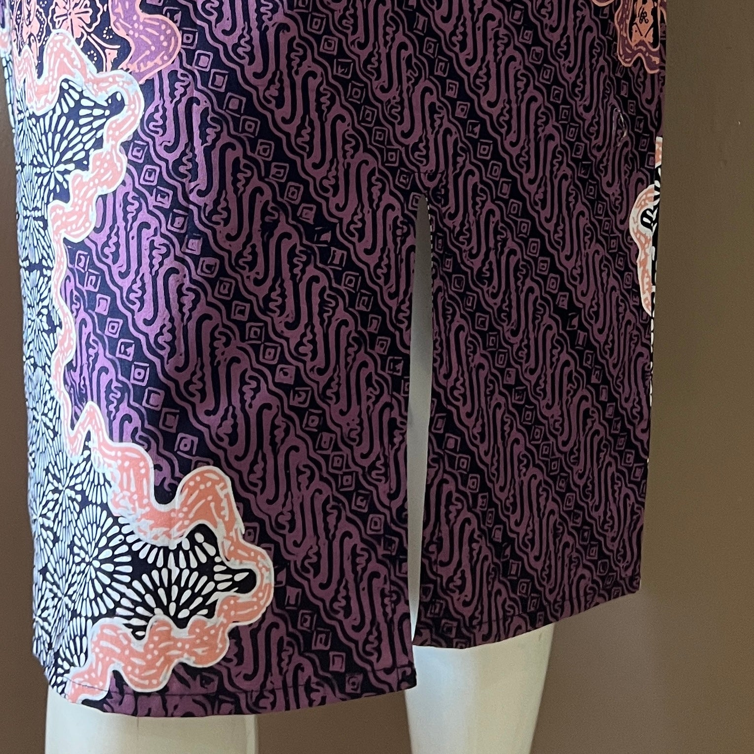 3 Button Slim Fit Dress - M