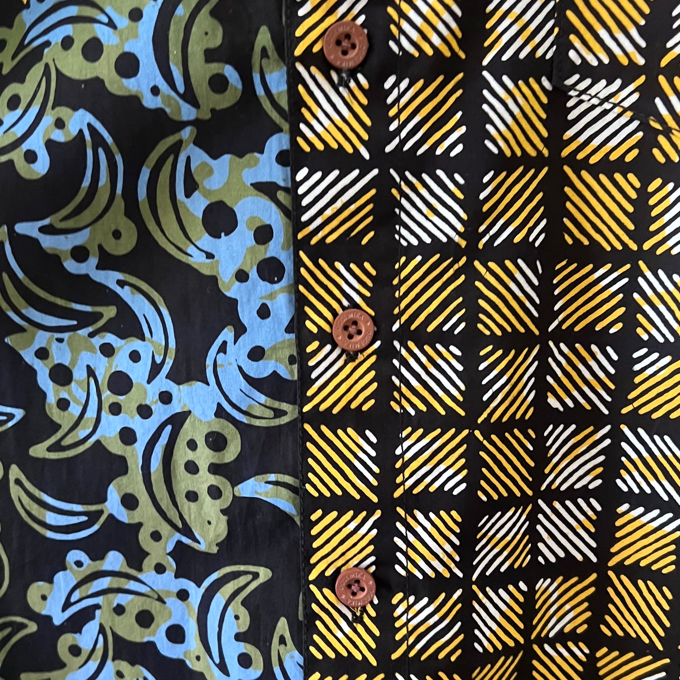 Batik Men's Short Sleeve Shirt - M