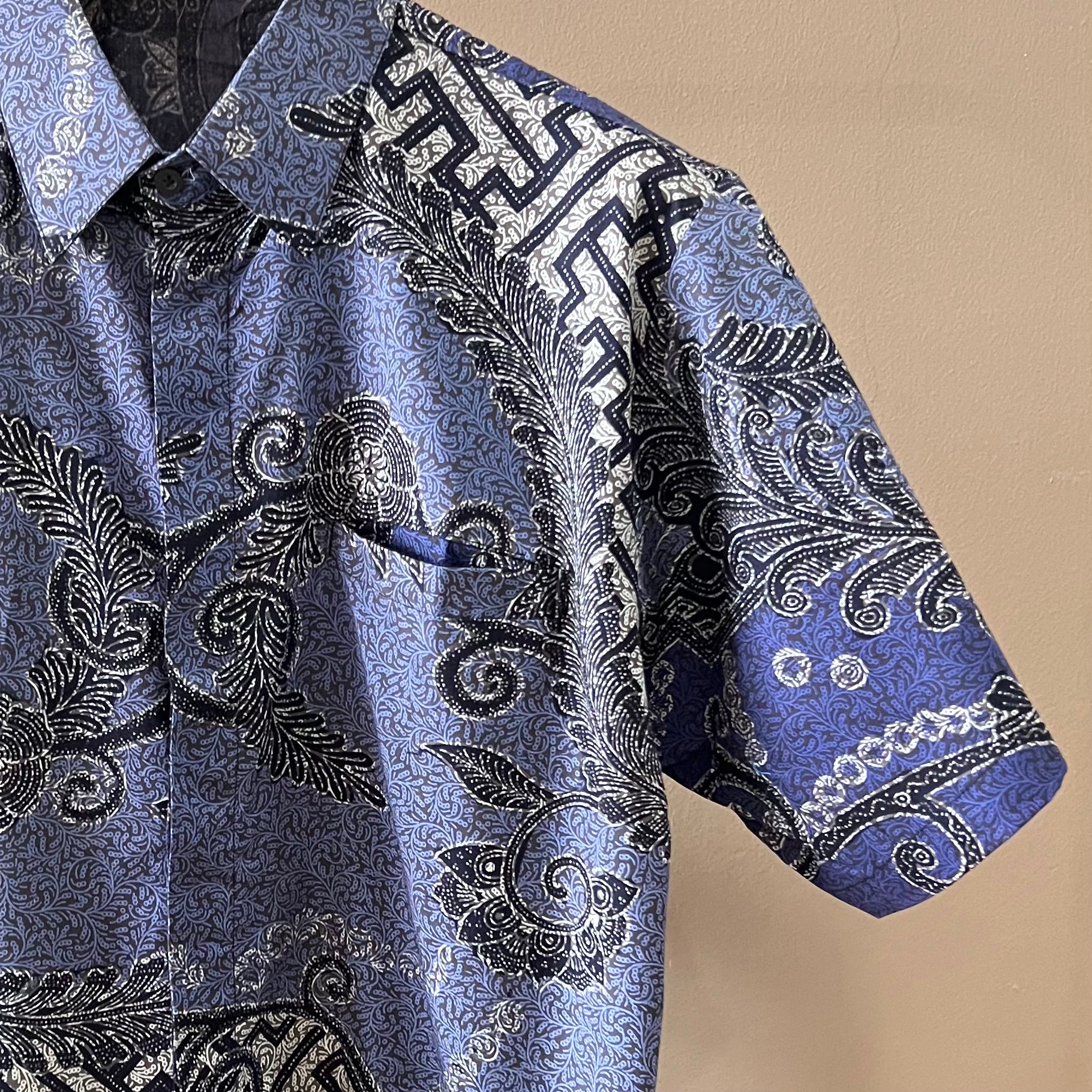 Regular Batik Men's Short Sleeve Shirt