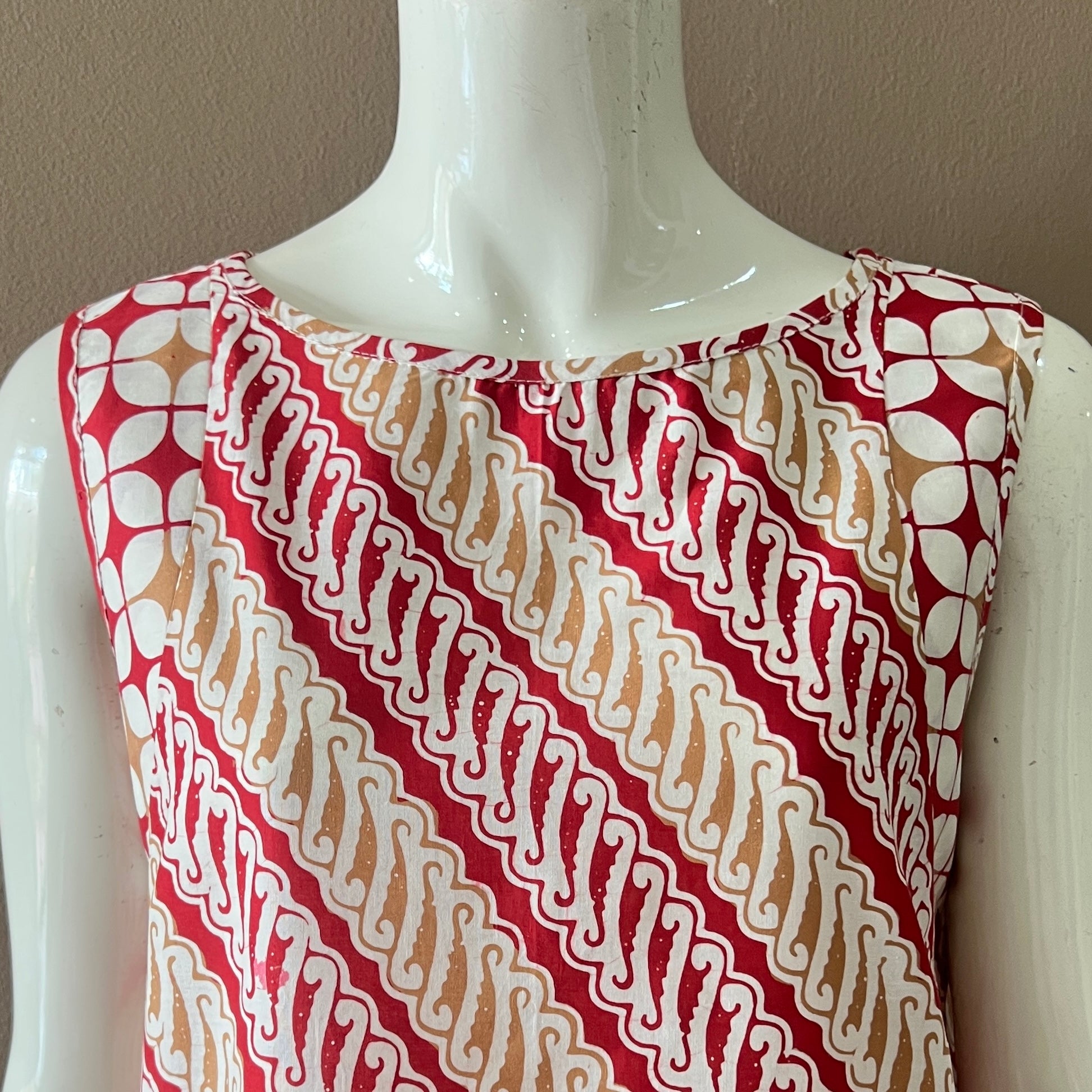 Two Tone Sleeveless Dress - S