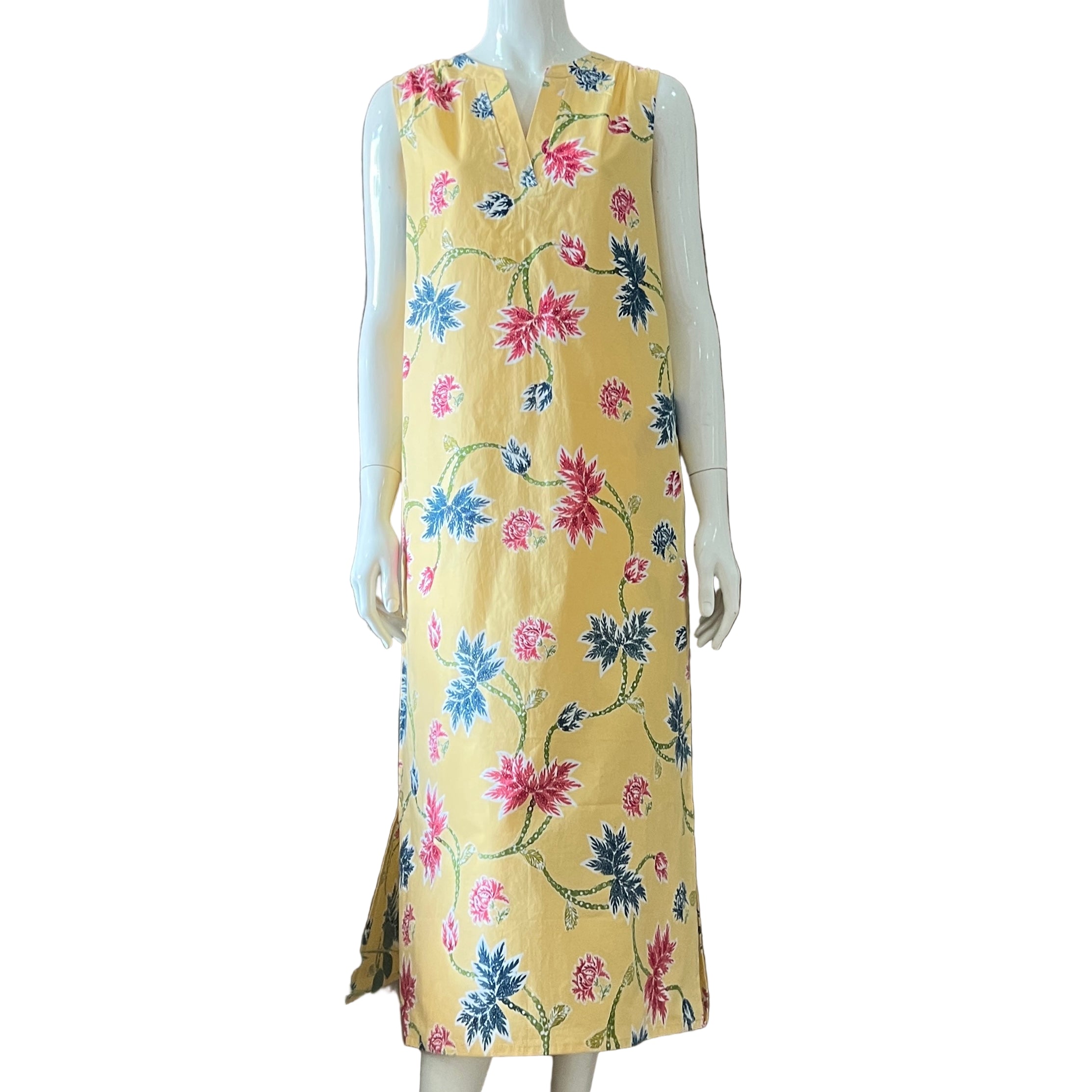 V Neck Classic Maxi Dress - S