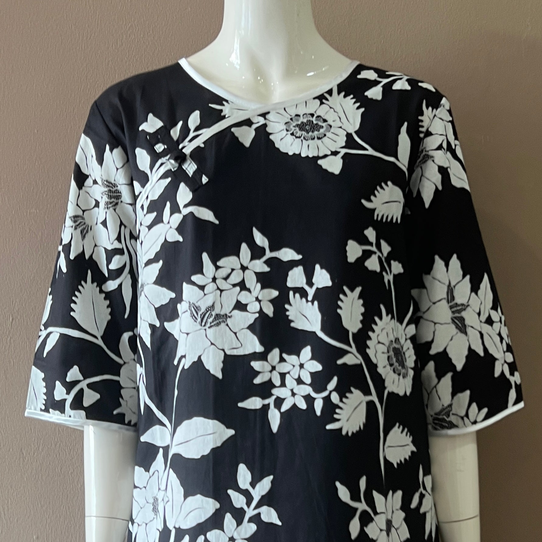 Classic Pankou 3/4 Sleeve Dress - L