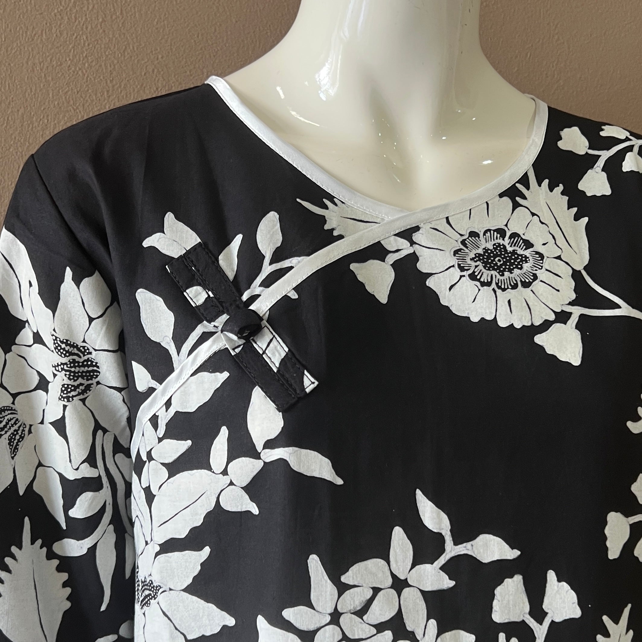 Classic Pankou 3/4 Sleeve Dress - L