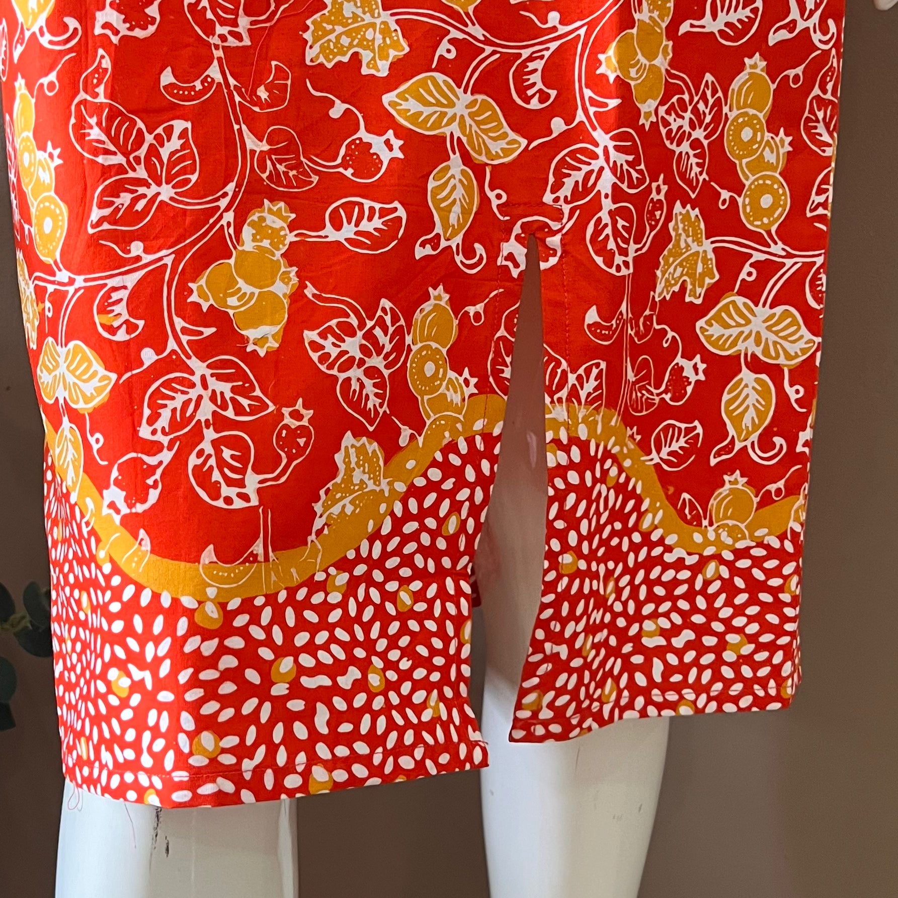 3 Button Slim Fit Dress - S