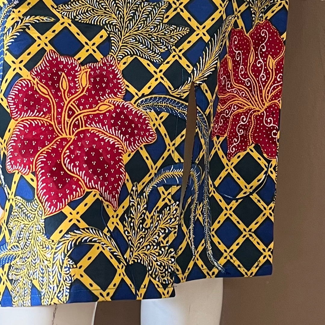 3 Button Slim Fit Dress - S