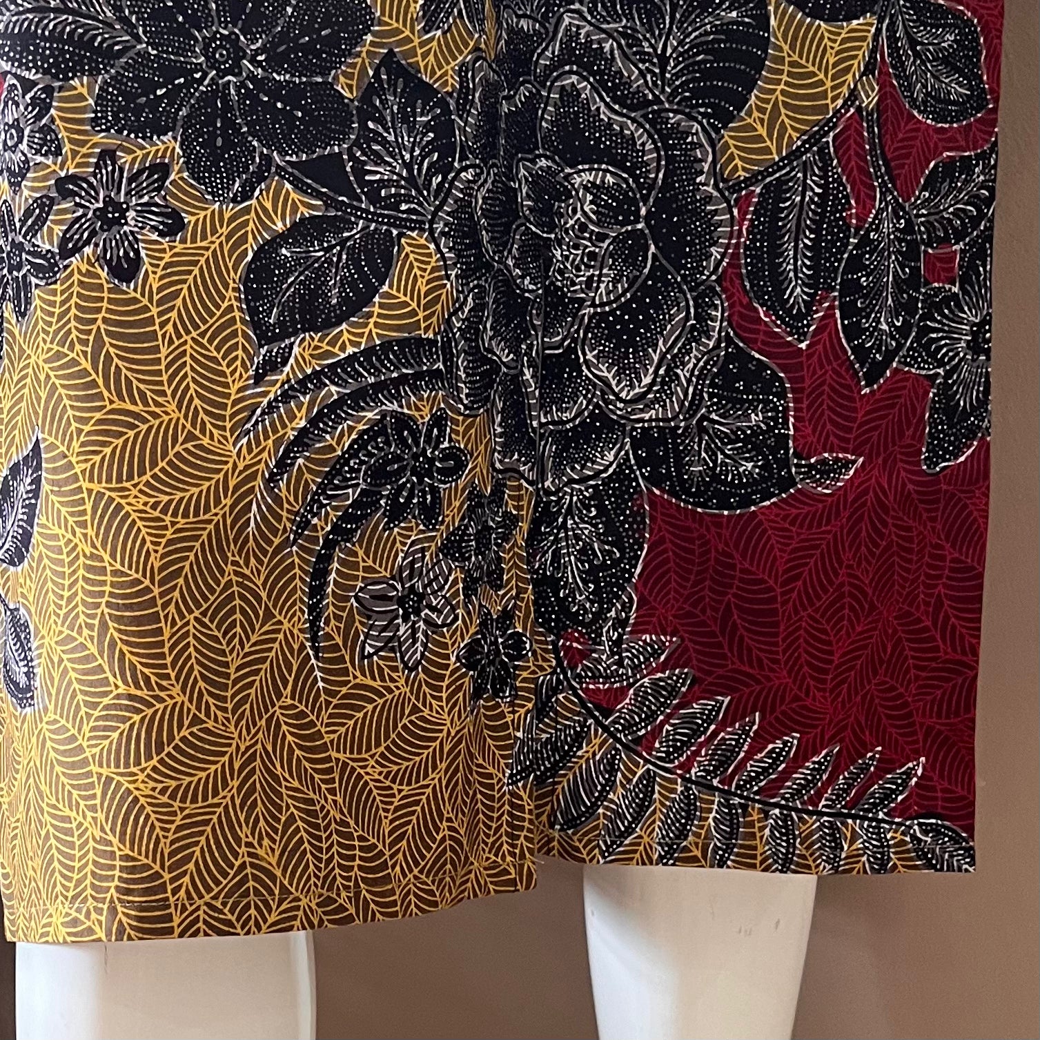 3 Button Slim Fit Dress - L