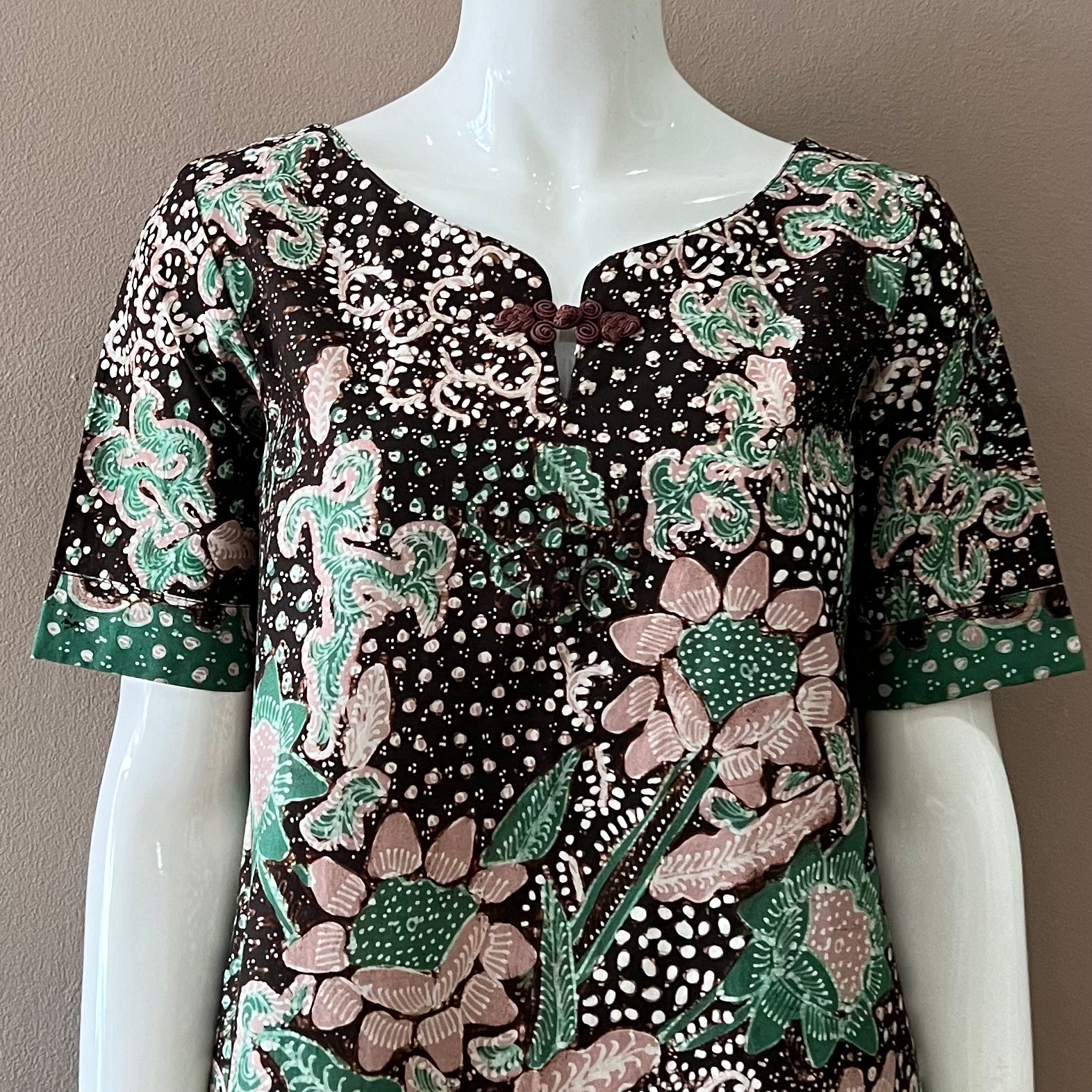 Batik Tulis Classic Pankou Dress - S
