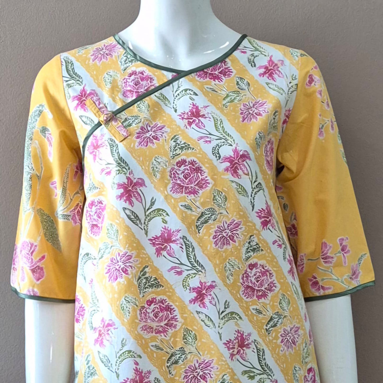 ? Classic Pankou 3/4 Sleeve Dress - XS