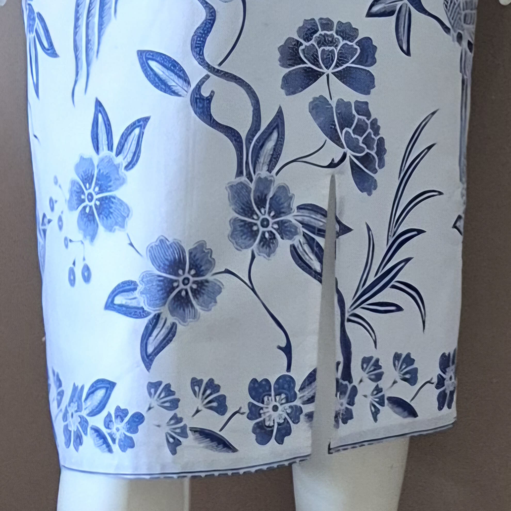 3 Button Slim Fit Dress - M