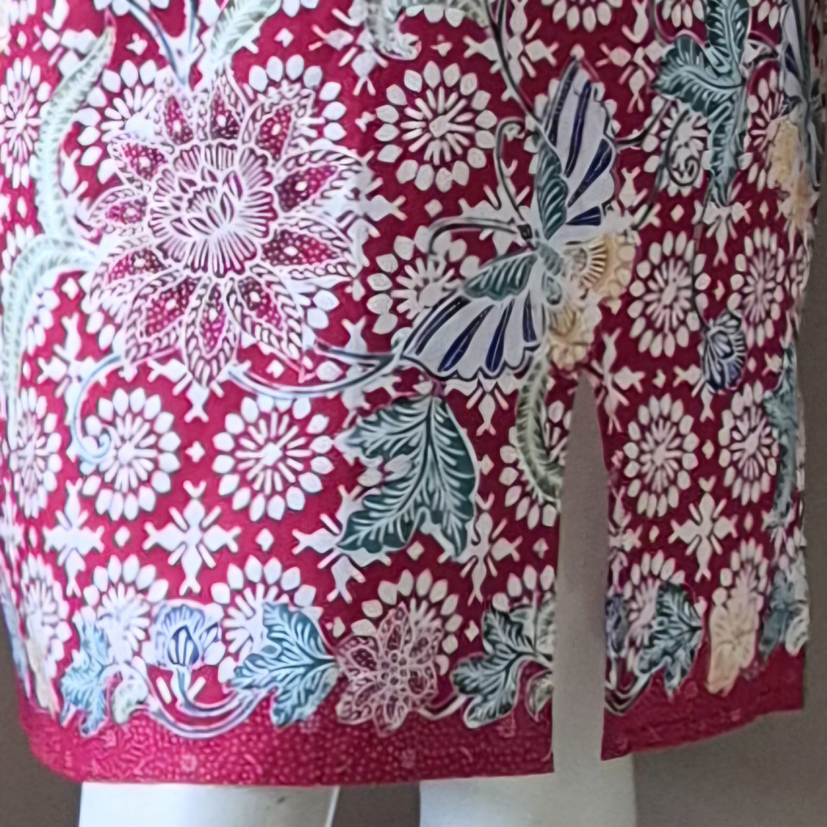 3 Button Slim Fit Dress - L