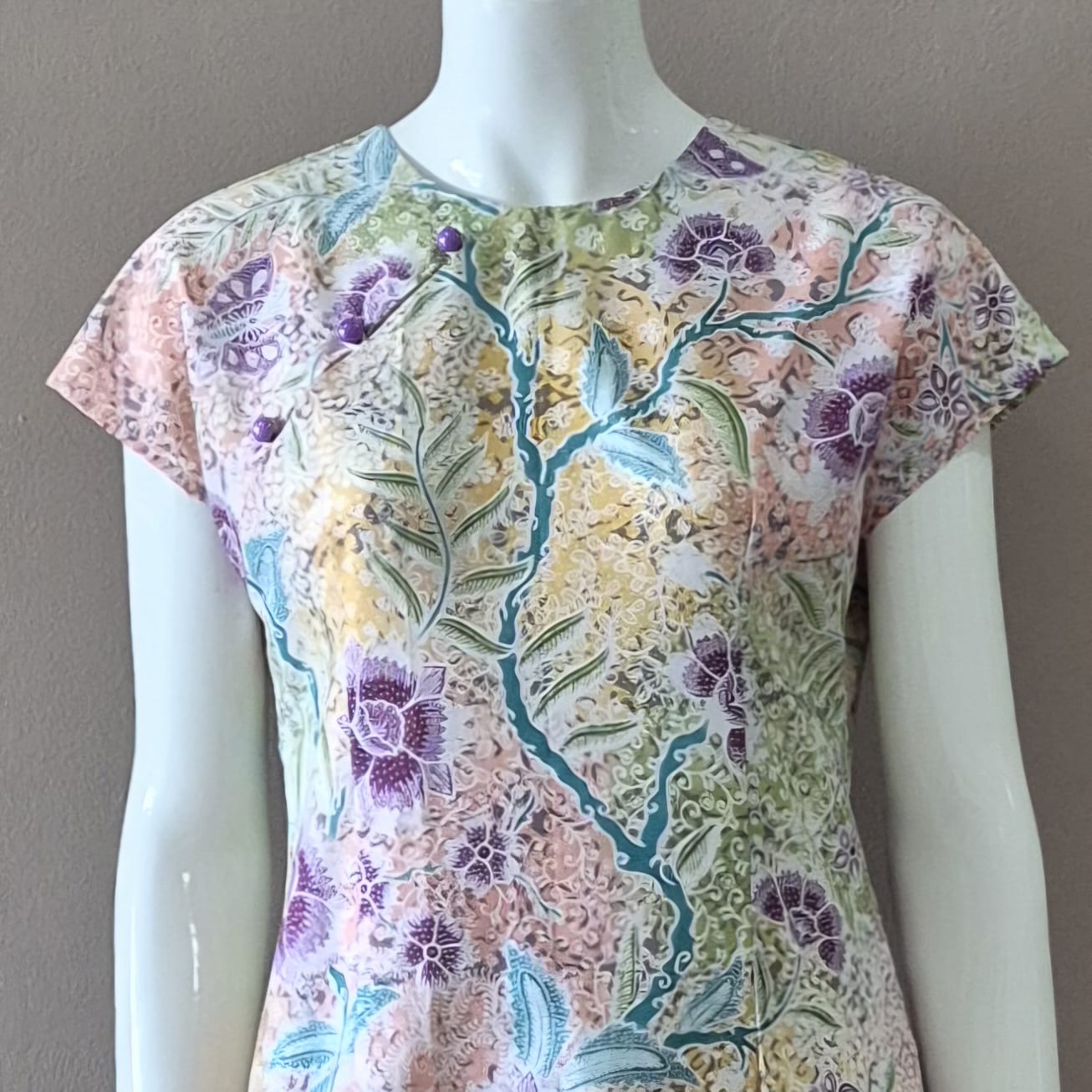 3 Button Round Neck Slim Fit Dress - XS