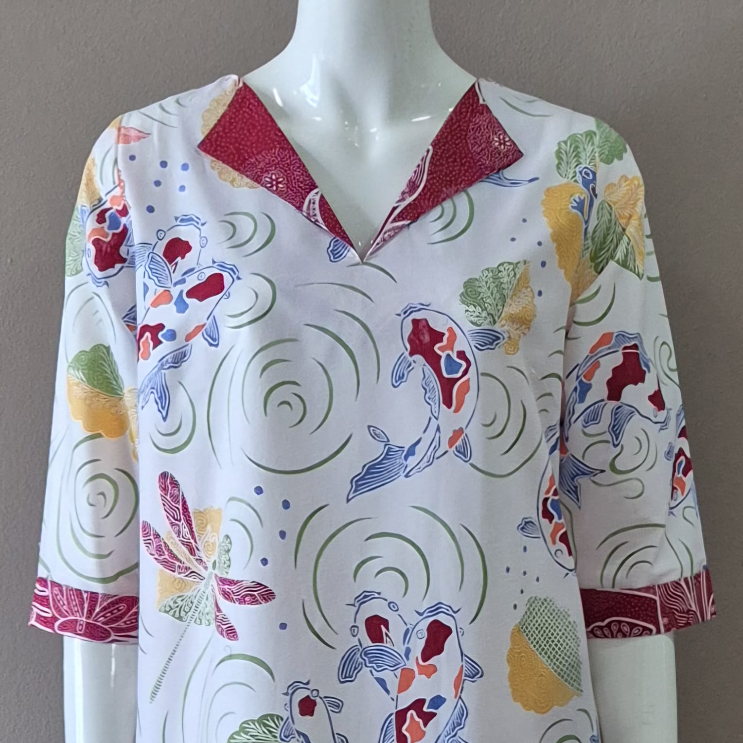 V Neck dress w/ collar - S