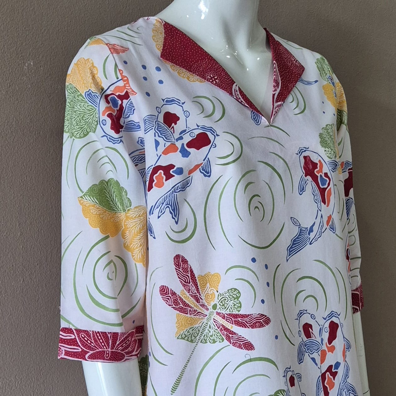 V Neck dress w/ collar - S