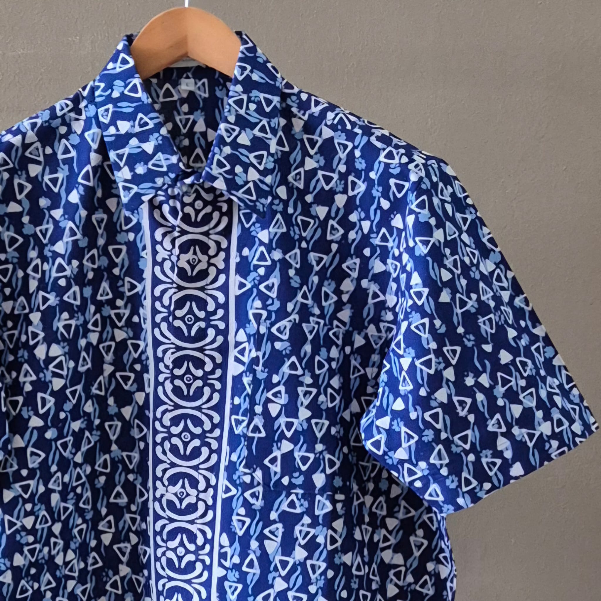 Men's Batik Linen Short Sleeve Shirt - L