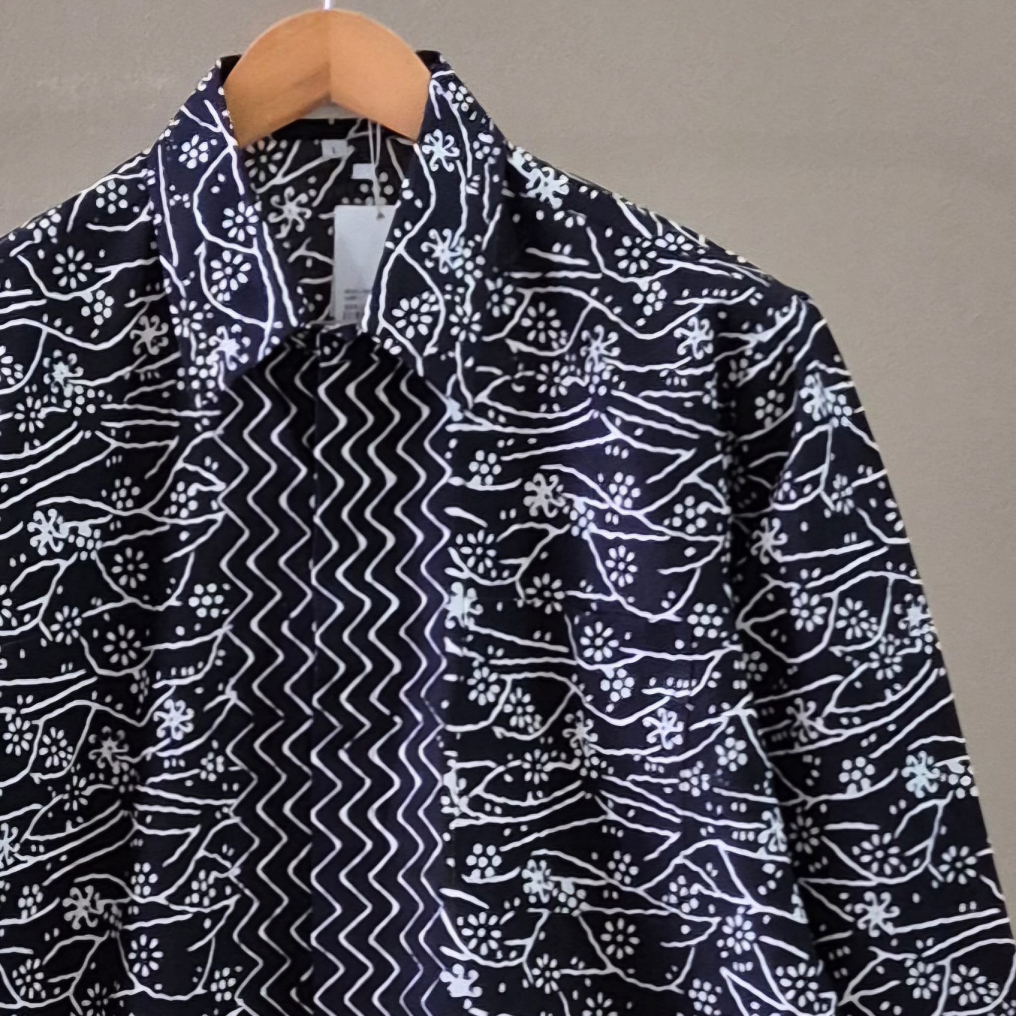 Men's Batik Linen Long Sleeve Shirt - L