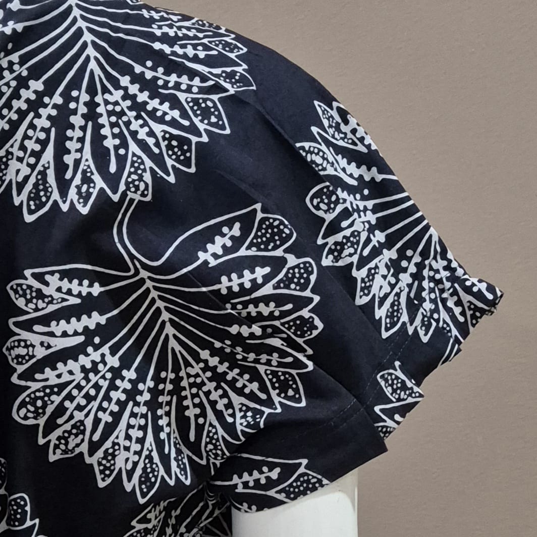 V Neck Tuck Top - XXL