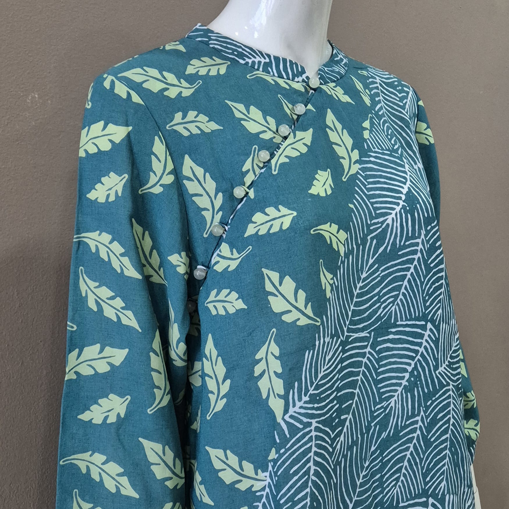 3/4 Sleeve Cheongsam Top - M