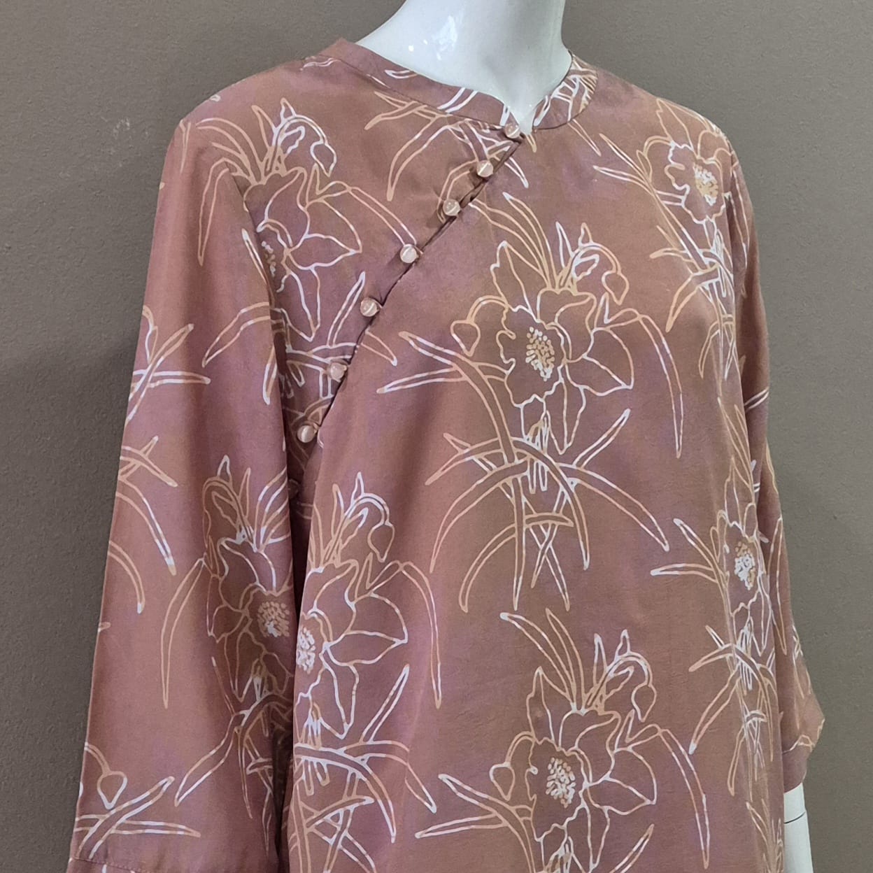 3/4 Sleeve Cheongsam Top - L