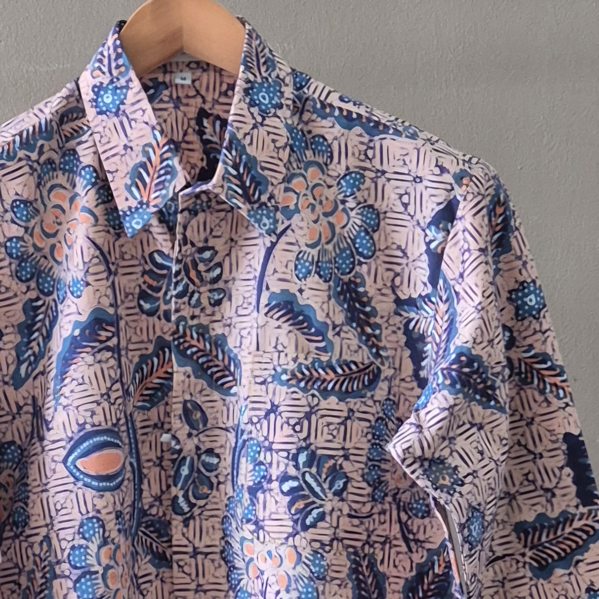 Premium Batik Tulis Men's Select Long Sleeve Shirt - M