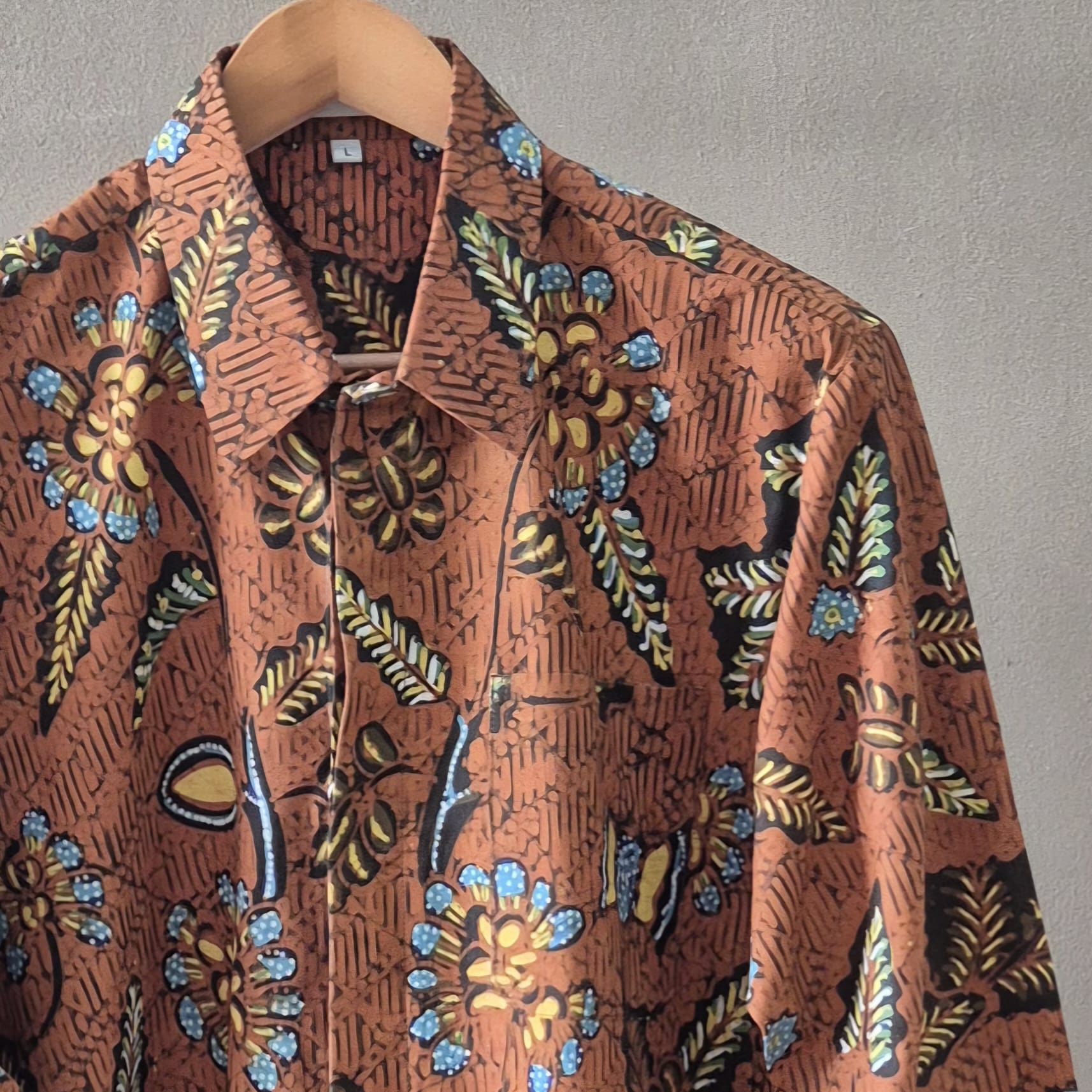 Premium Batik Tulis Men's Select Long Sleeve Shirt - L