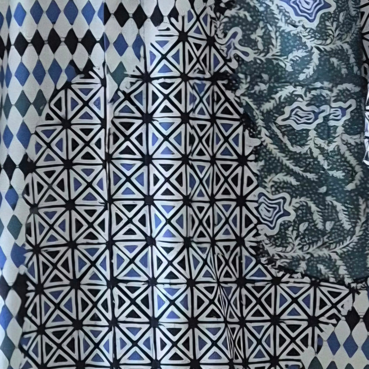 Regular Batik Men's Short Sleeve Shirt