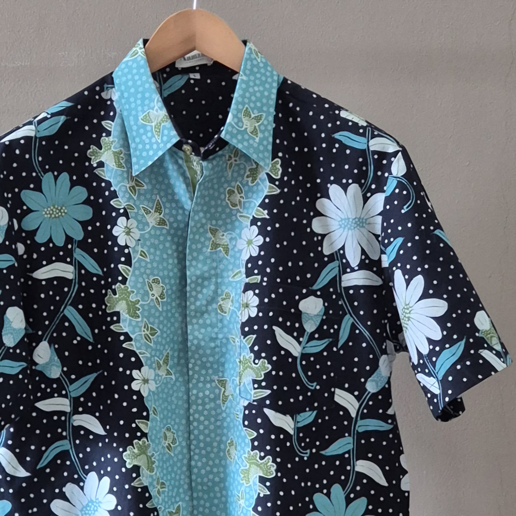 Premium Batik Tulis Select Men's Shirt - L