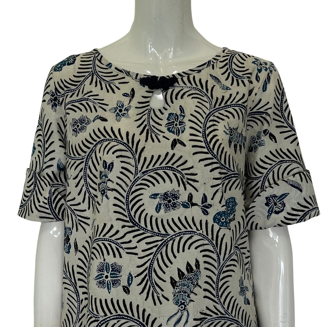 Batik Tulis Flip Sleeve Dress - M