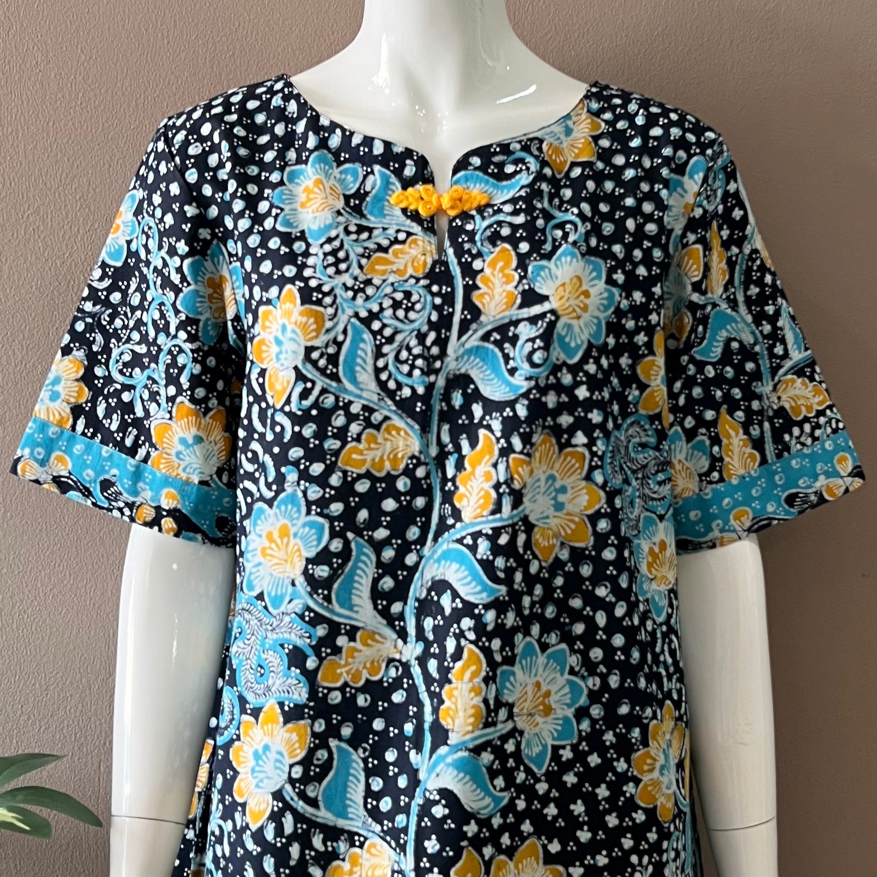 Batik Tulis Classic Pankou Dress - XL
